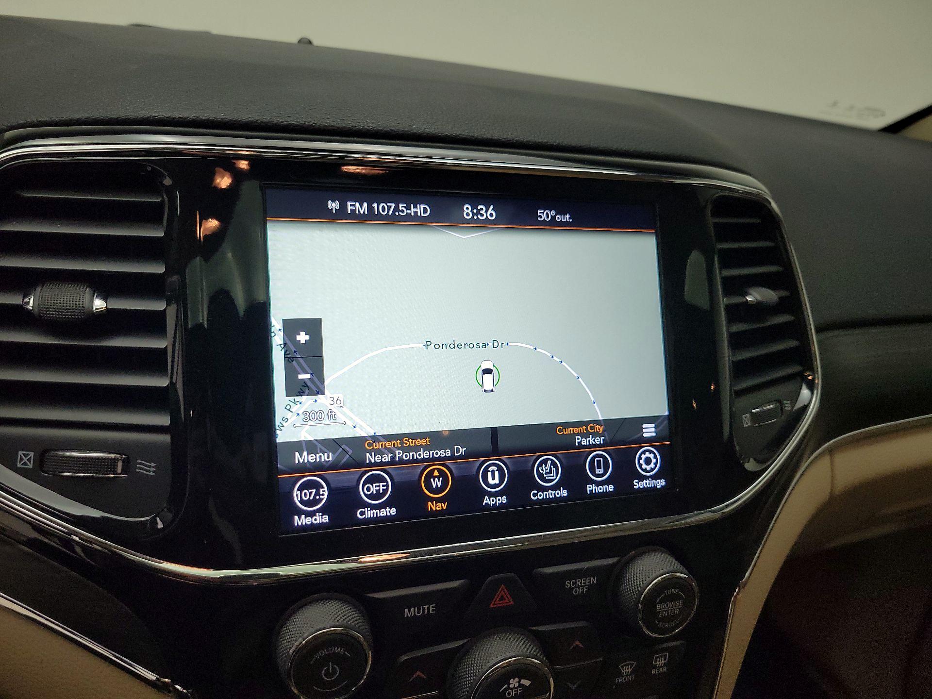 Thumbnail: 2021 Jeep Grand Cherokee - 14