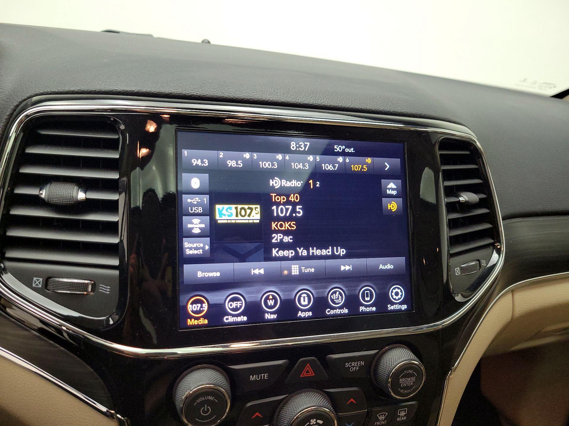 Thumbnail: 2021 Jeep Grand Cherokee - 16