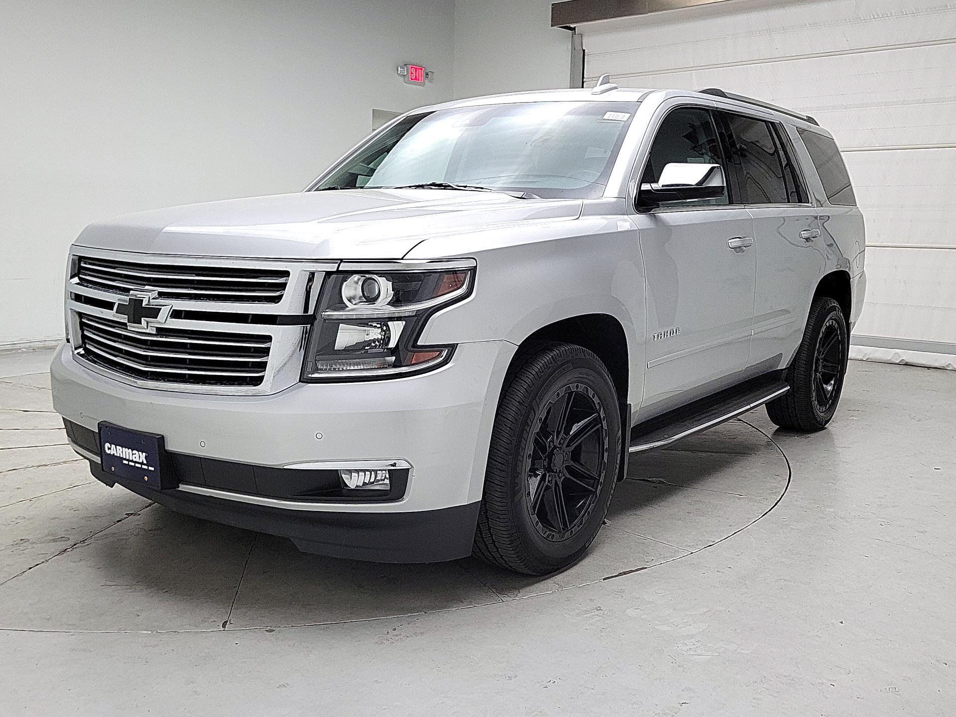 Thumbnail: 2017 Chevrolet Tahoe - 3