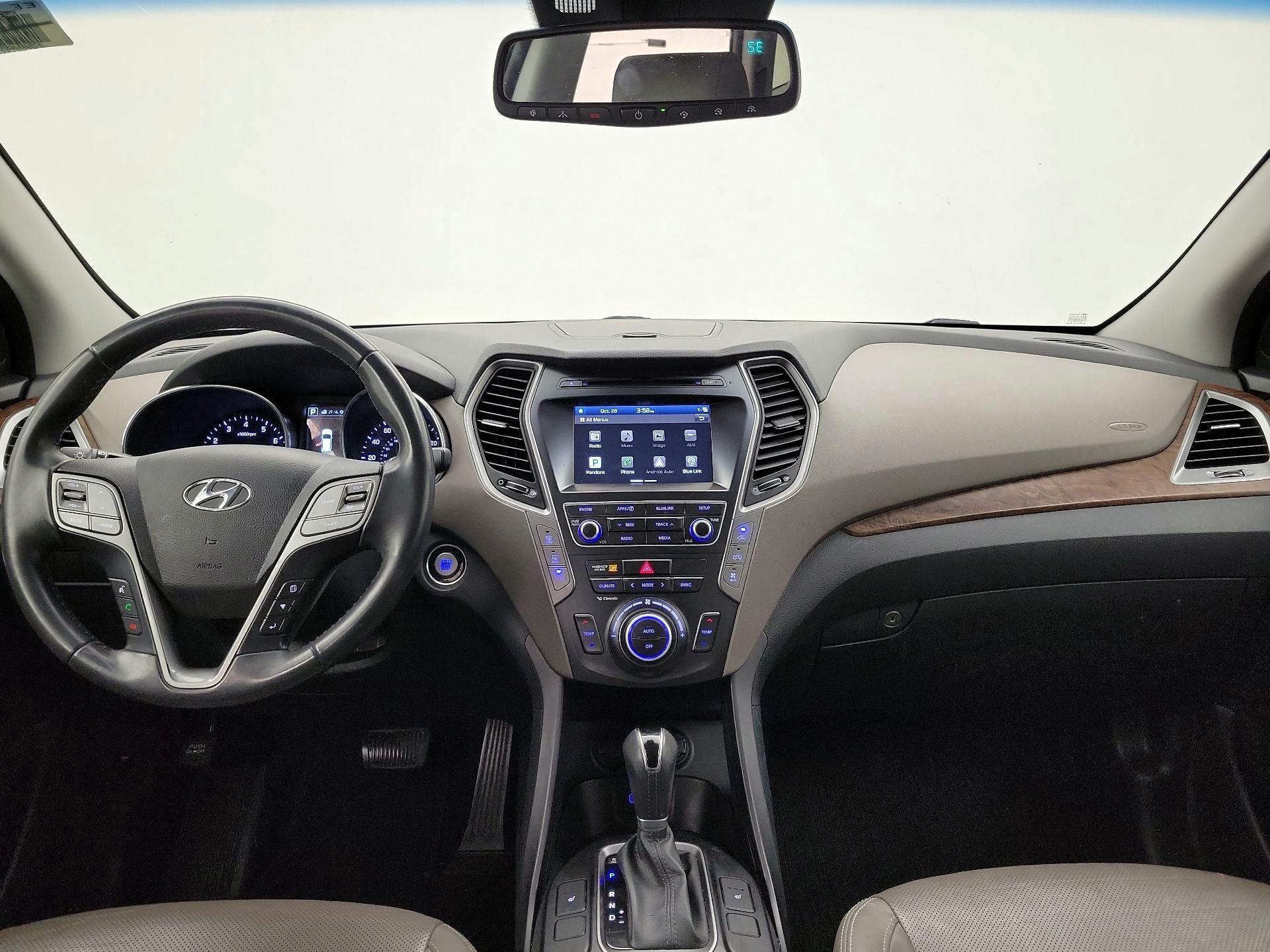 Thumbnail: 2017 Hyundai Santa Fe - 9