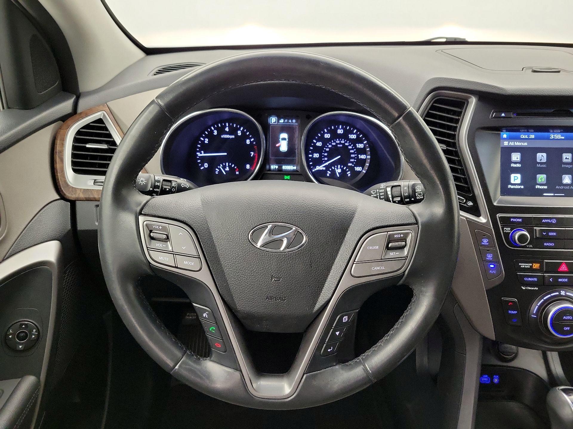 Thumbnail: 2017 Hyundai Santa Fe - 10