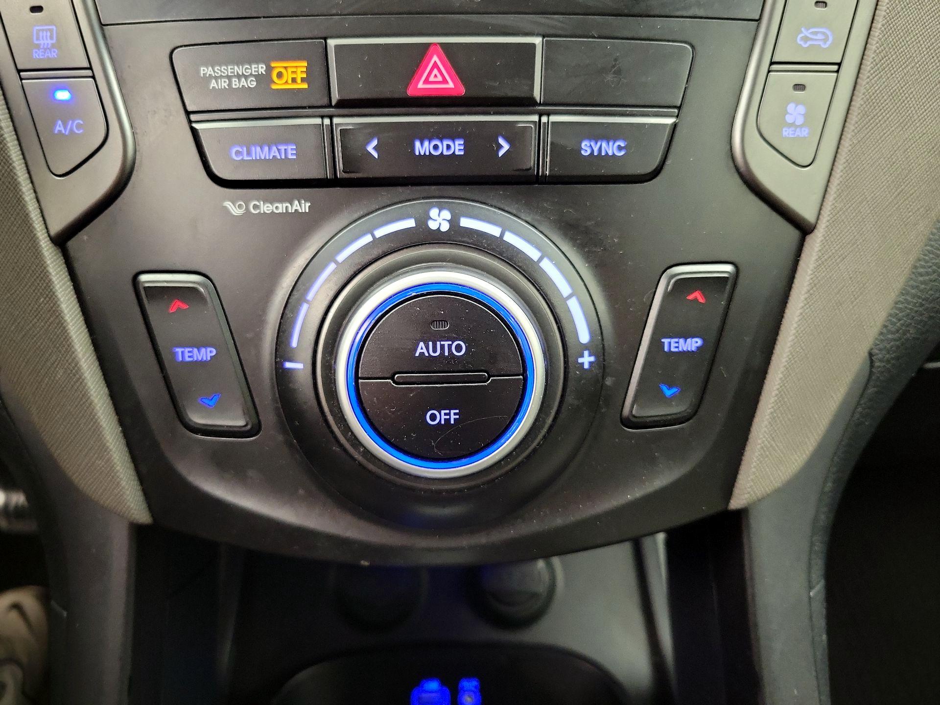 Thumbnail: 2017 Hyundai Santa Fe - 16