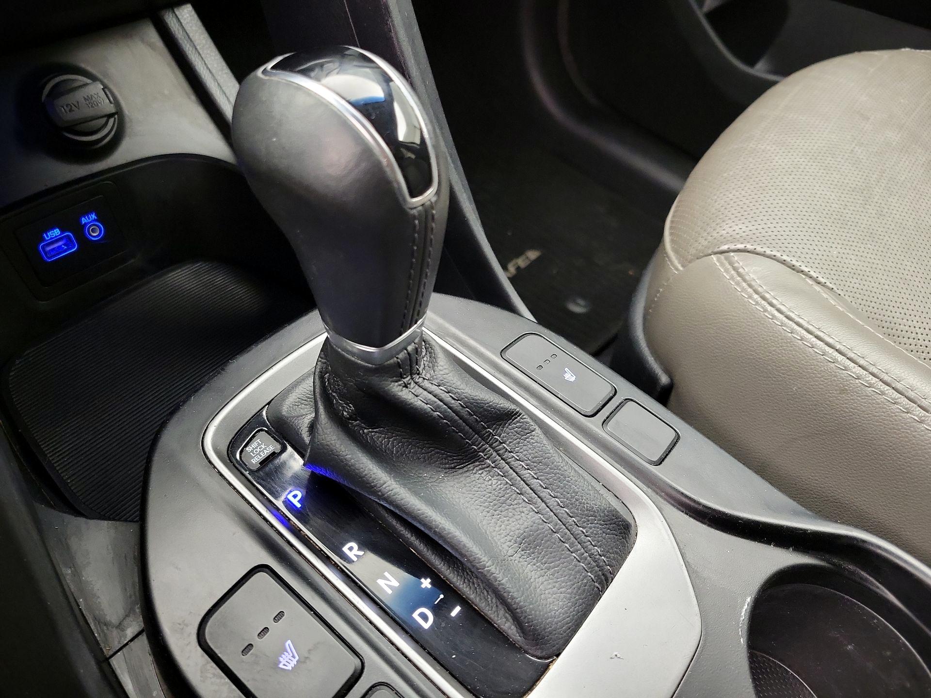 Thumbnail: 2017 Hyundai Santa Fe - 17