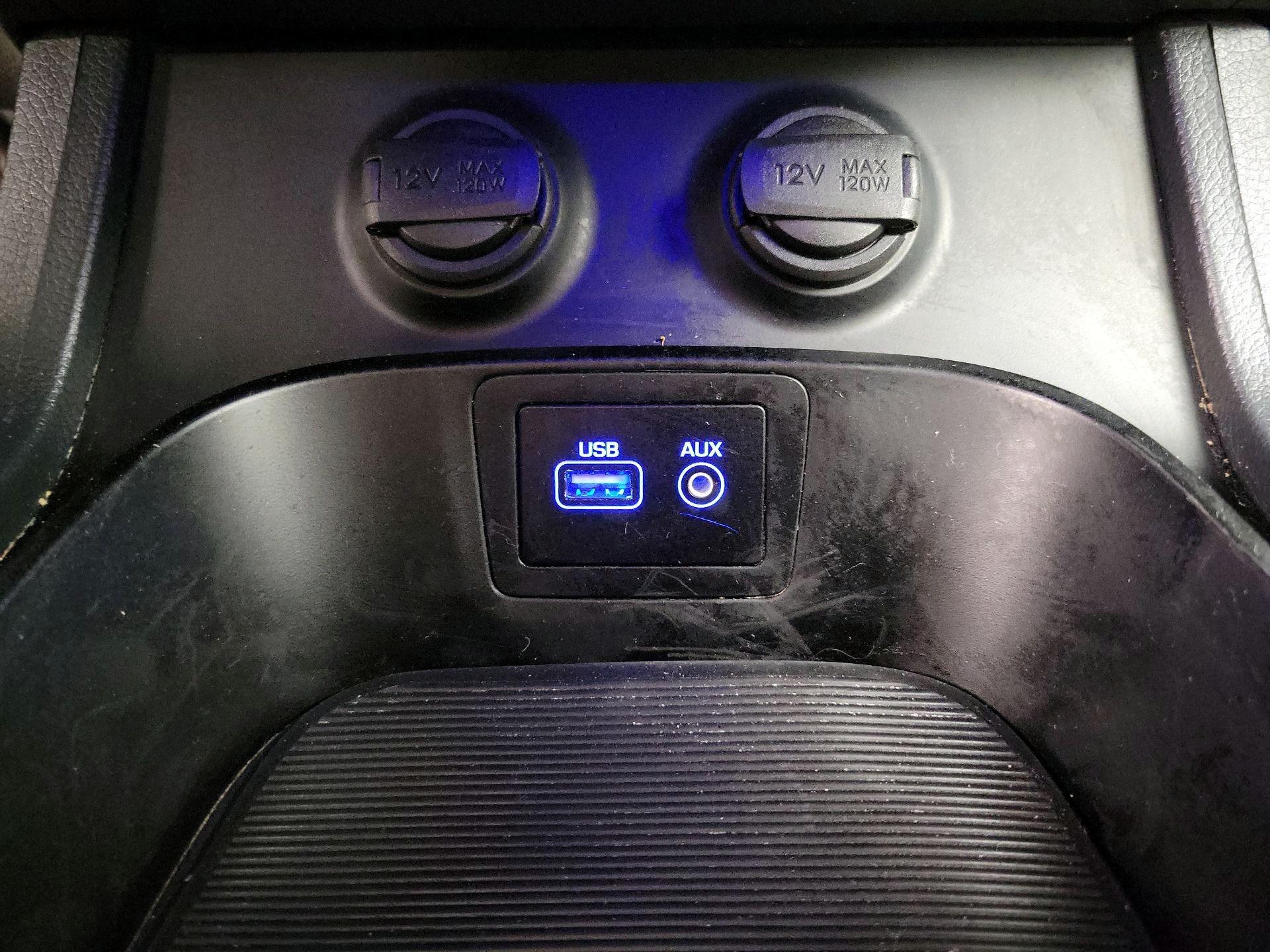 Thumbnail: 2017 Hyundai Santa Fe - 18