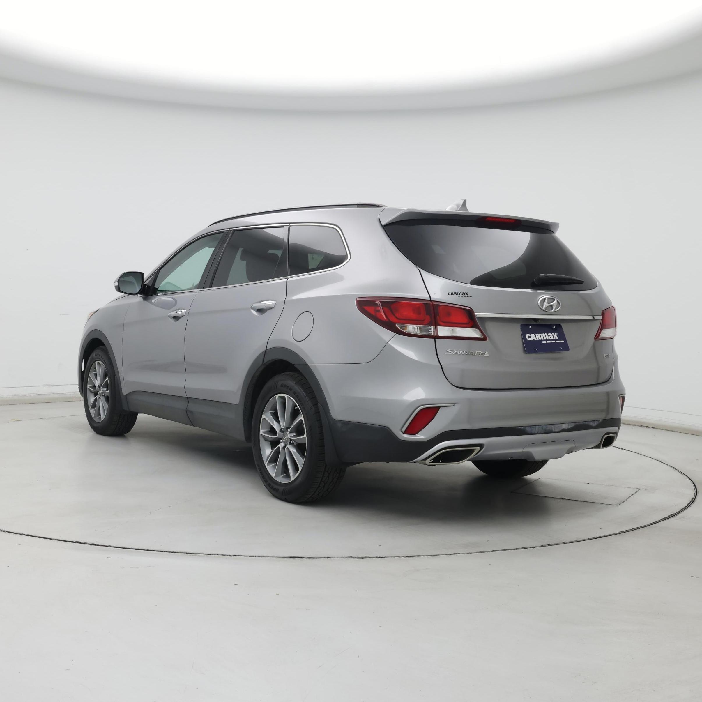 Thumbnail: 2017 Hyundai Santa Fe - 2