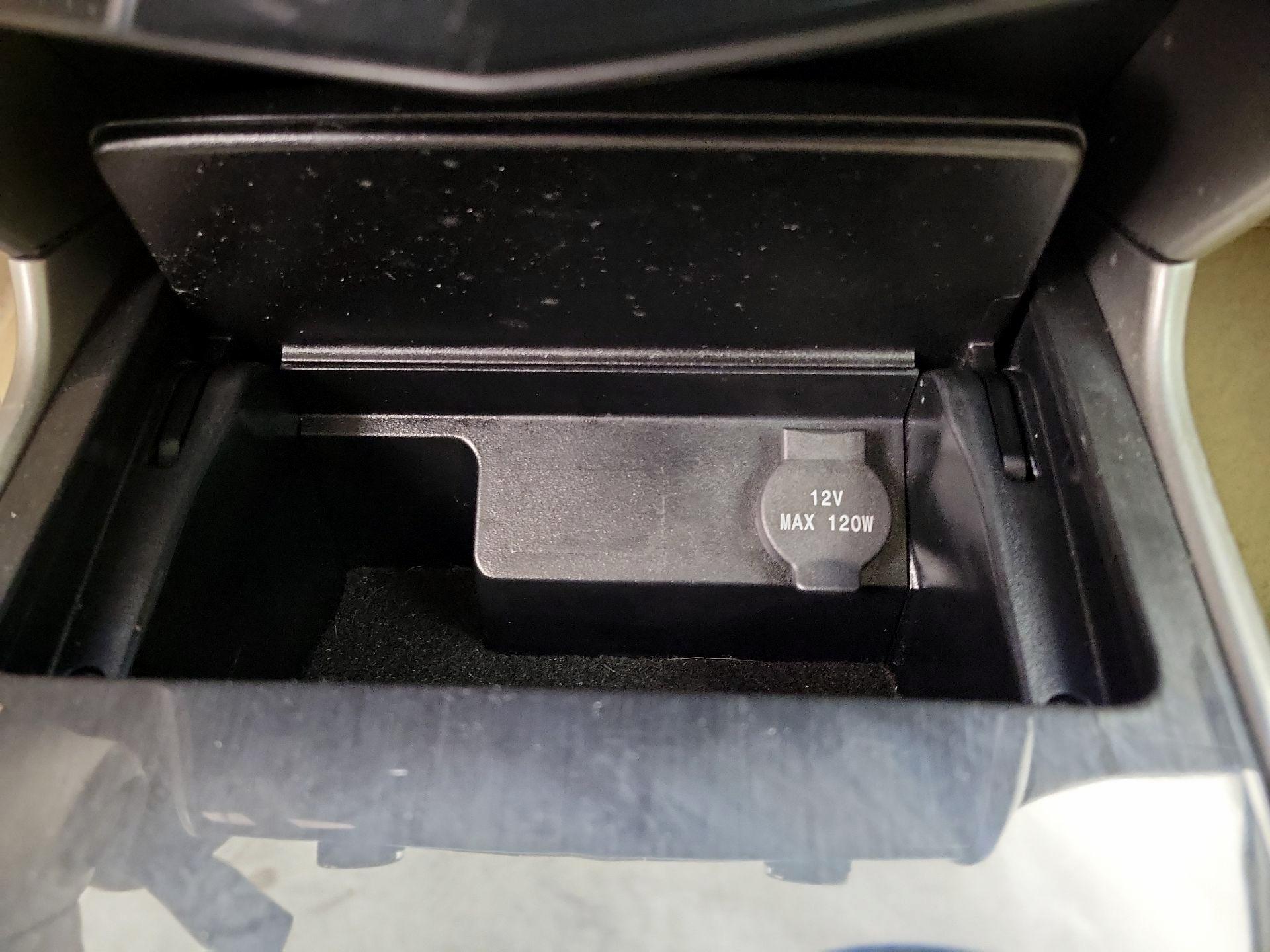 Thumbnail: 2014 Nissan Altima - 17