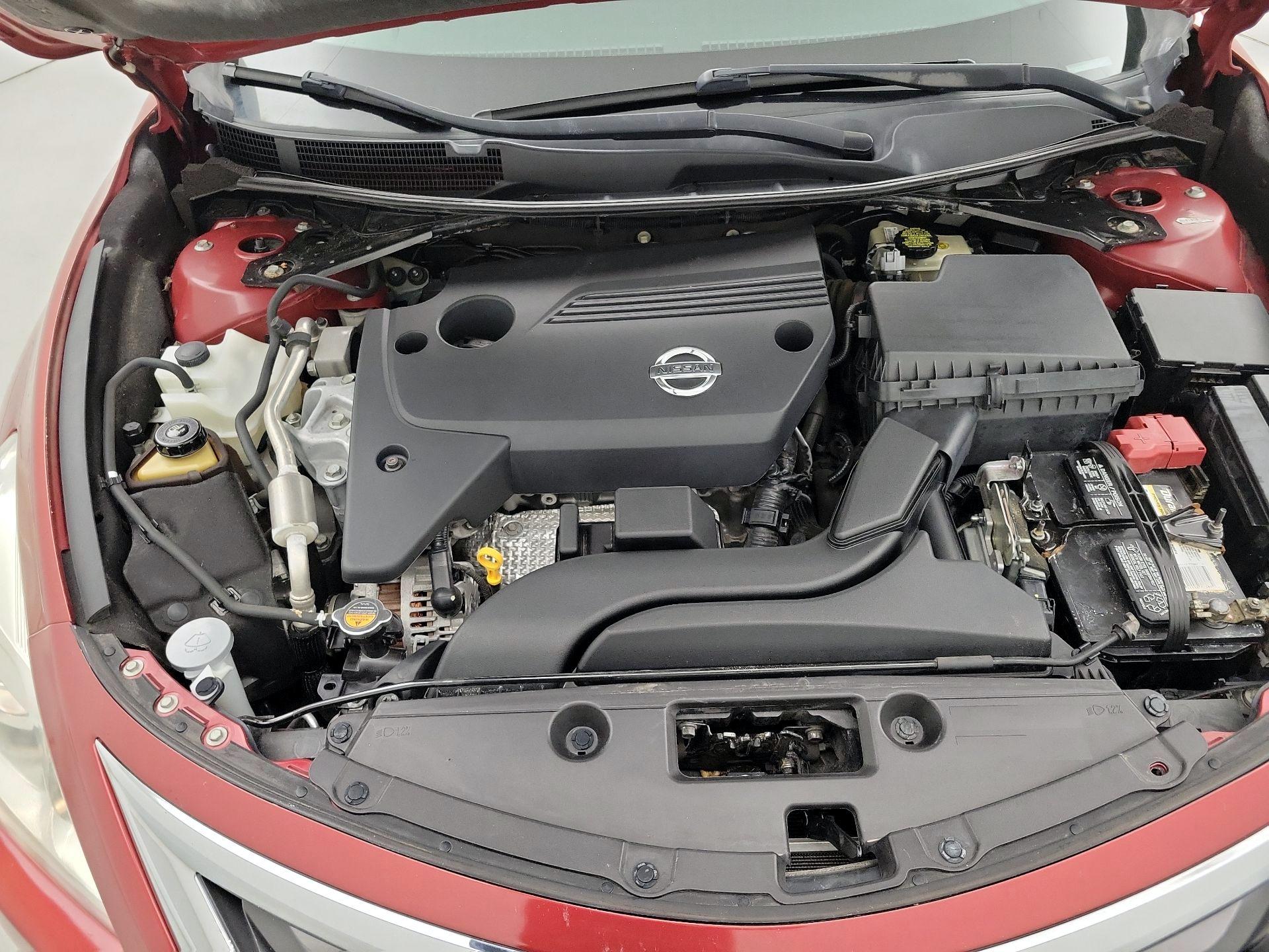 Thumbnail: 2014 Nissan Altima - 20