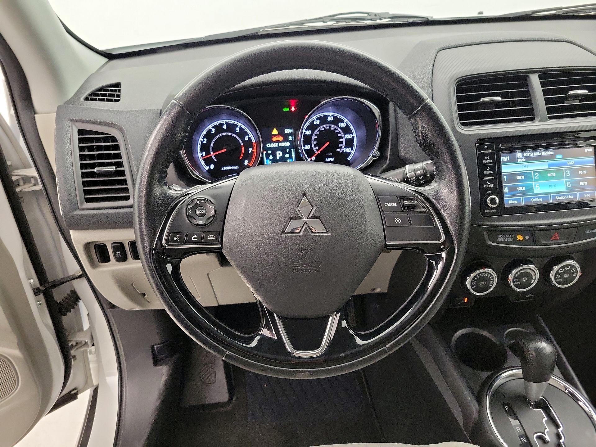 Thumbnail: 2017 Mitsubishi Outlander Sport - 10