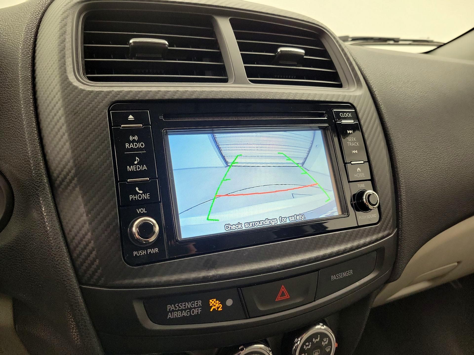 Thumbnail: 2017 Mitsubishi Outlander Sport - 14