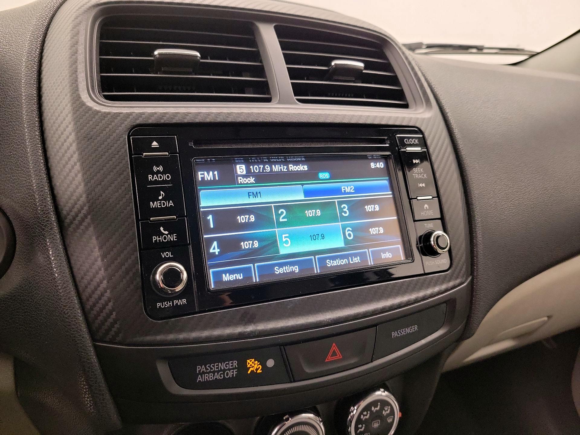 Thumbnail: 2017 Mitsubishi Outlander Sport - 15