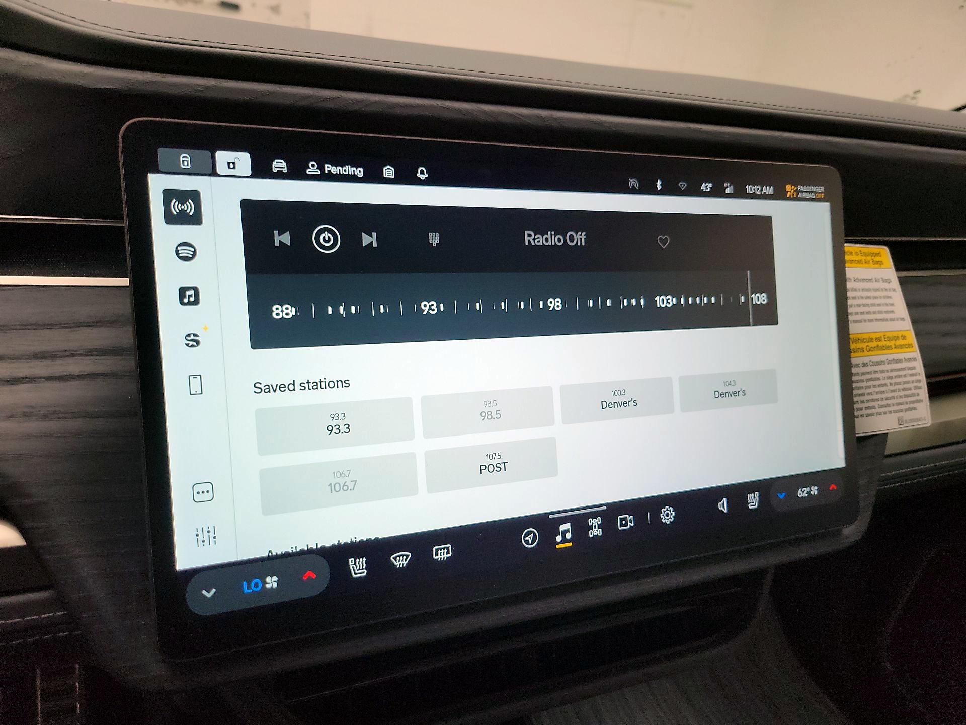 Thumbnail: 2023 Rivian R1S - 14