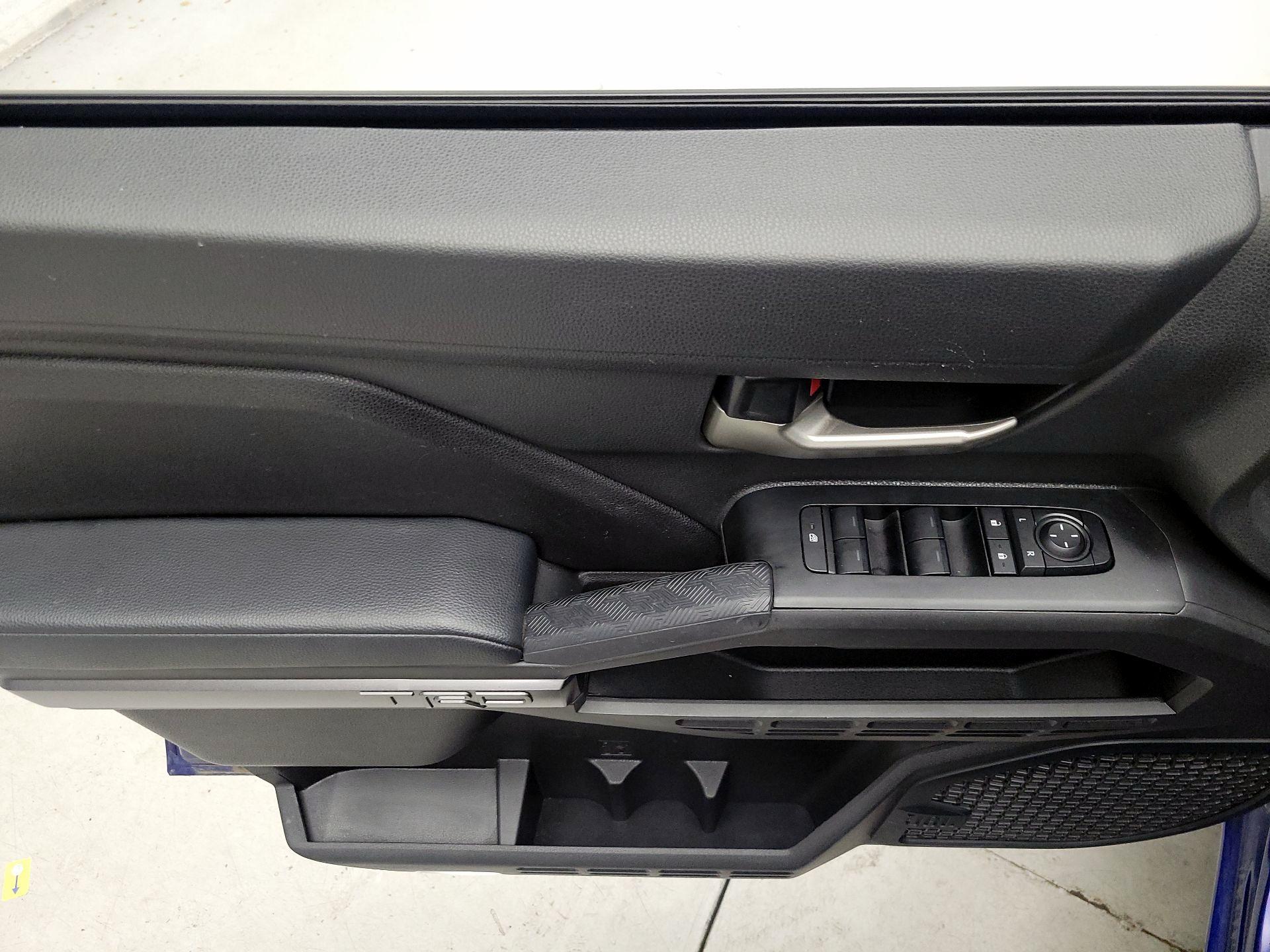 Thumbnail: 2024 Toyota Tacoma - 10