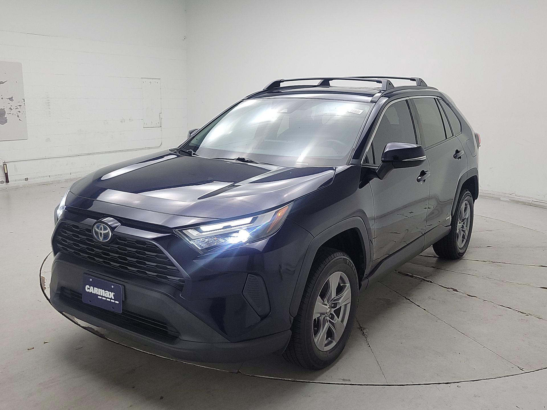 Thumbnail: 2022 Toyota RAV4 - 3