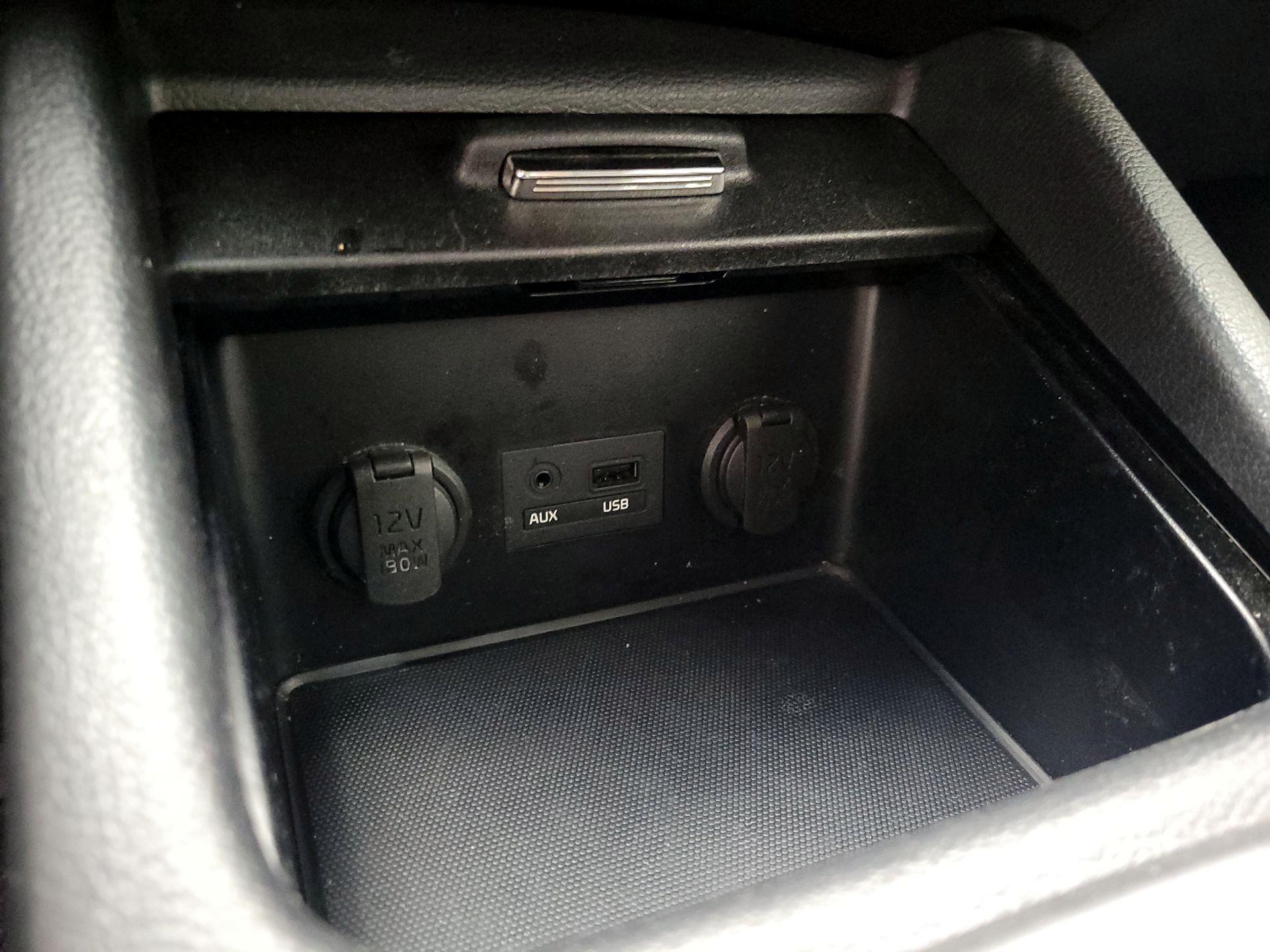 Thumbnail: 2015 Kia Forte - 15