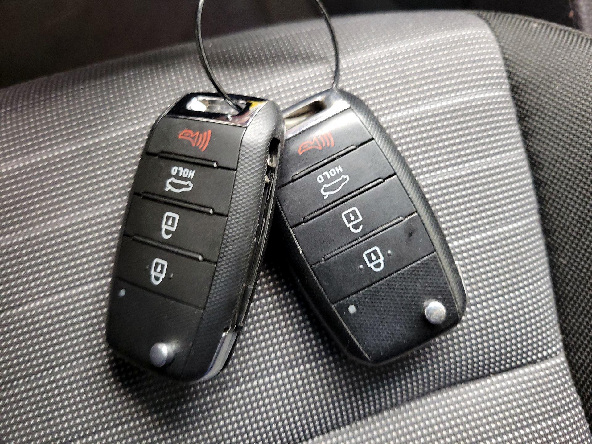 Thumbnail: 2015 Kia Forte - 19