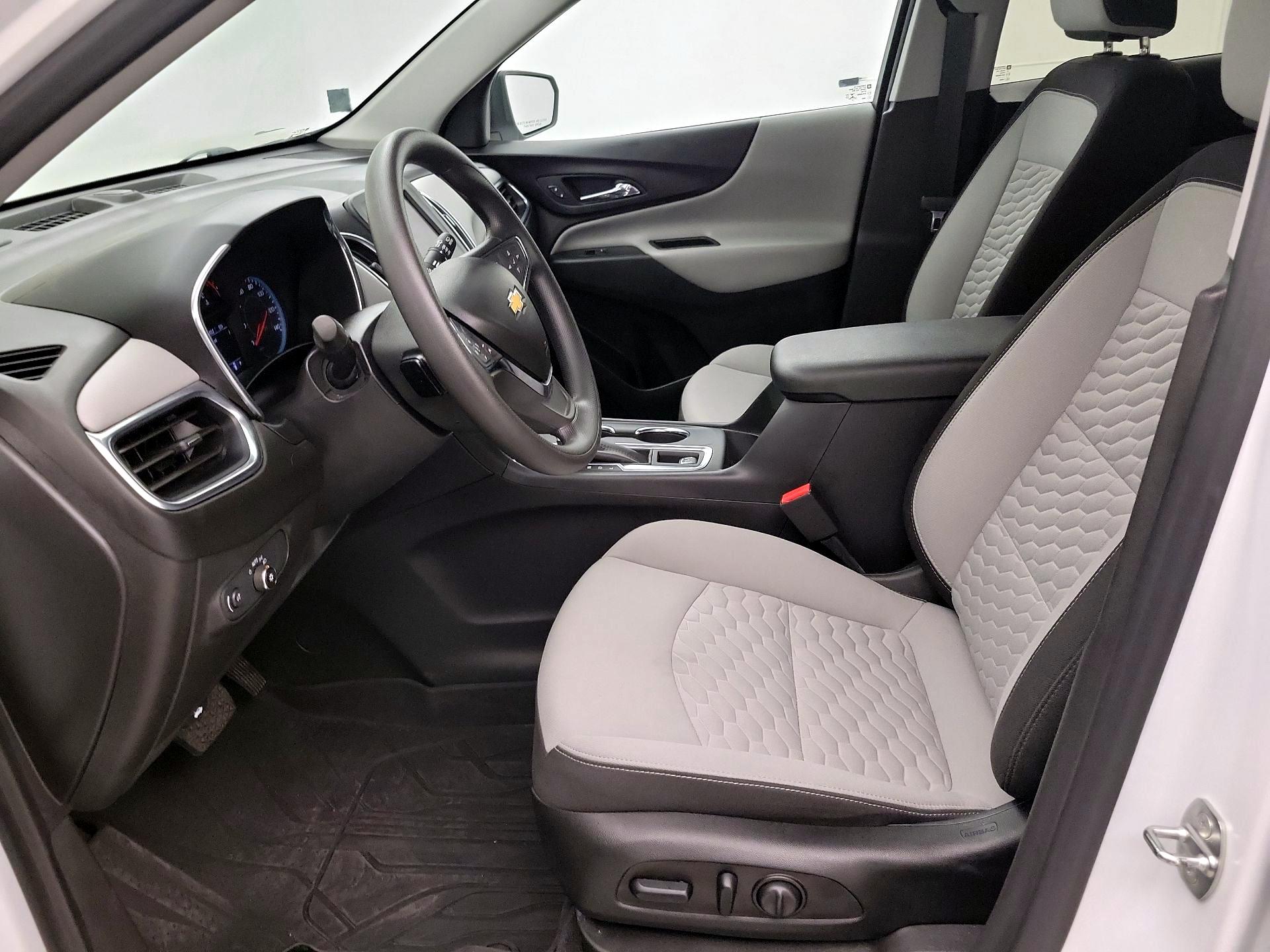 Thumbnail: 2021 Chevrolet Equinox - 9