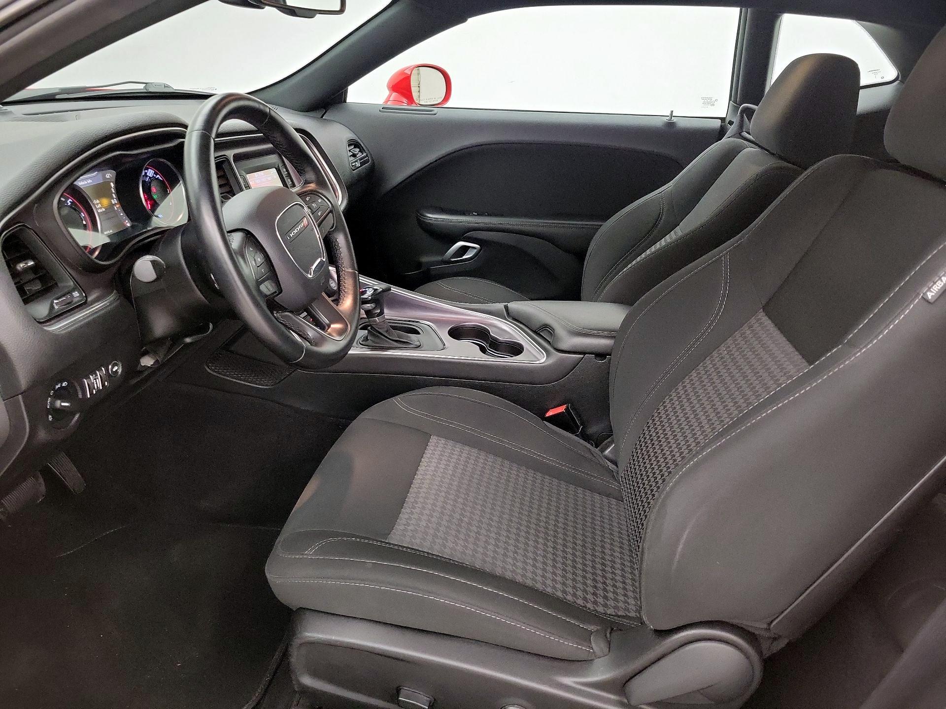 Thumbnail: 2016 Dodge Challenger - 11