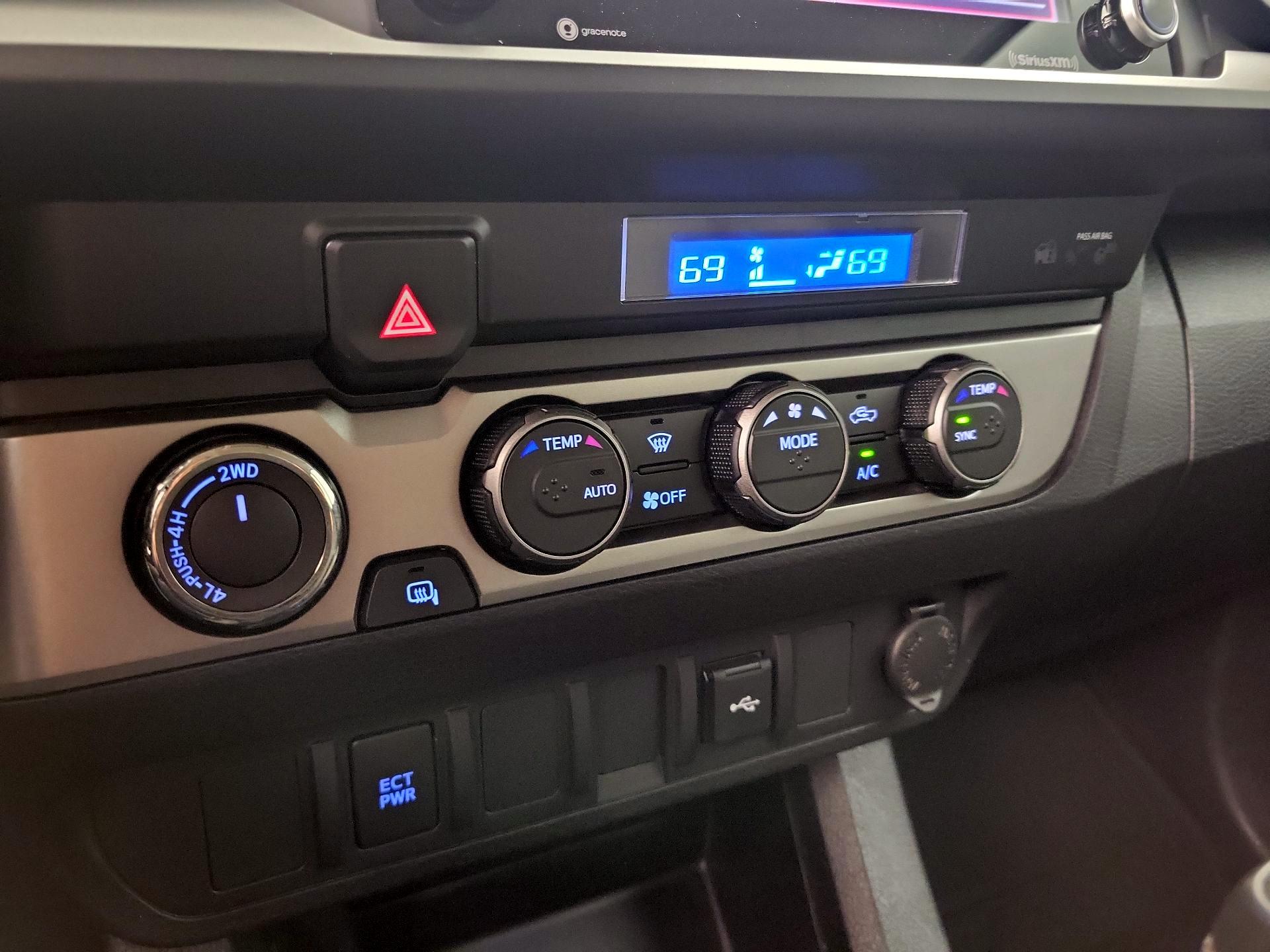 Thumbnail: 2022 Toyota Tacoma - 16