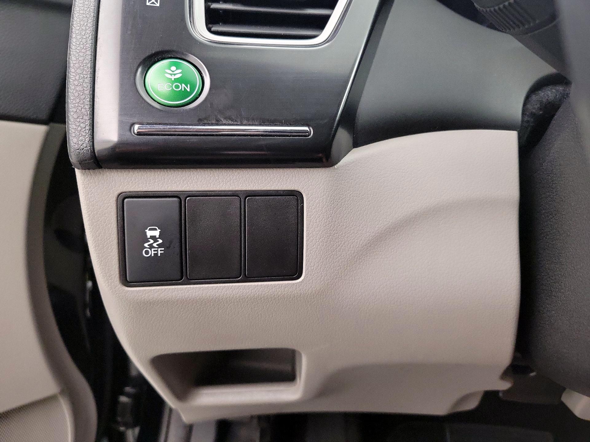 Thumbnail: 2015 Honda Civic - 11