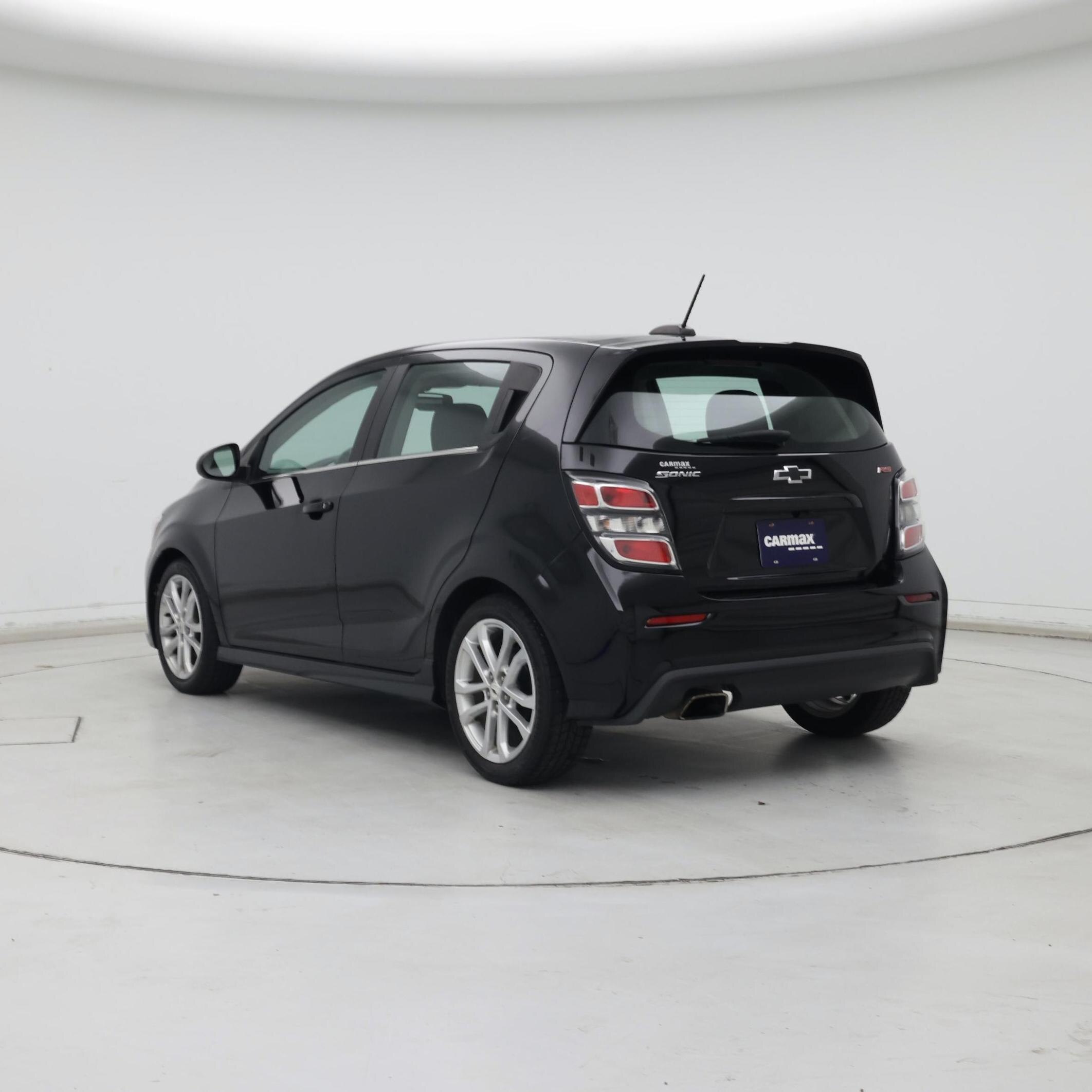 Thumbnail: 2019 Chevrolet Sonic - 2