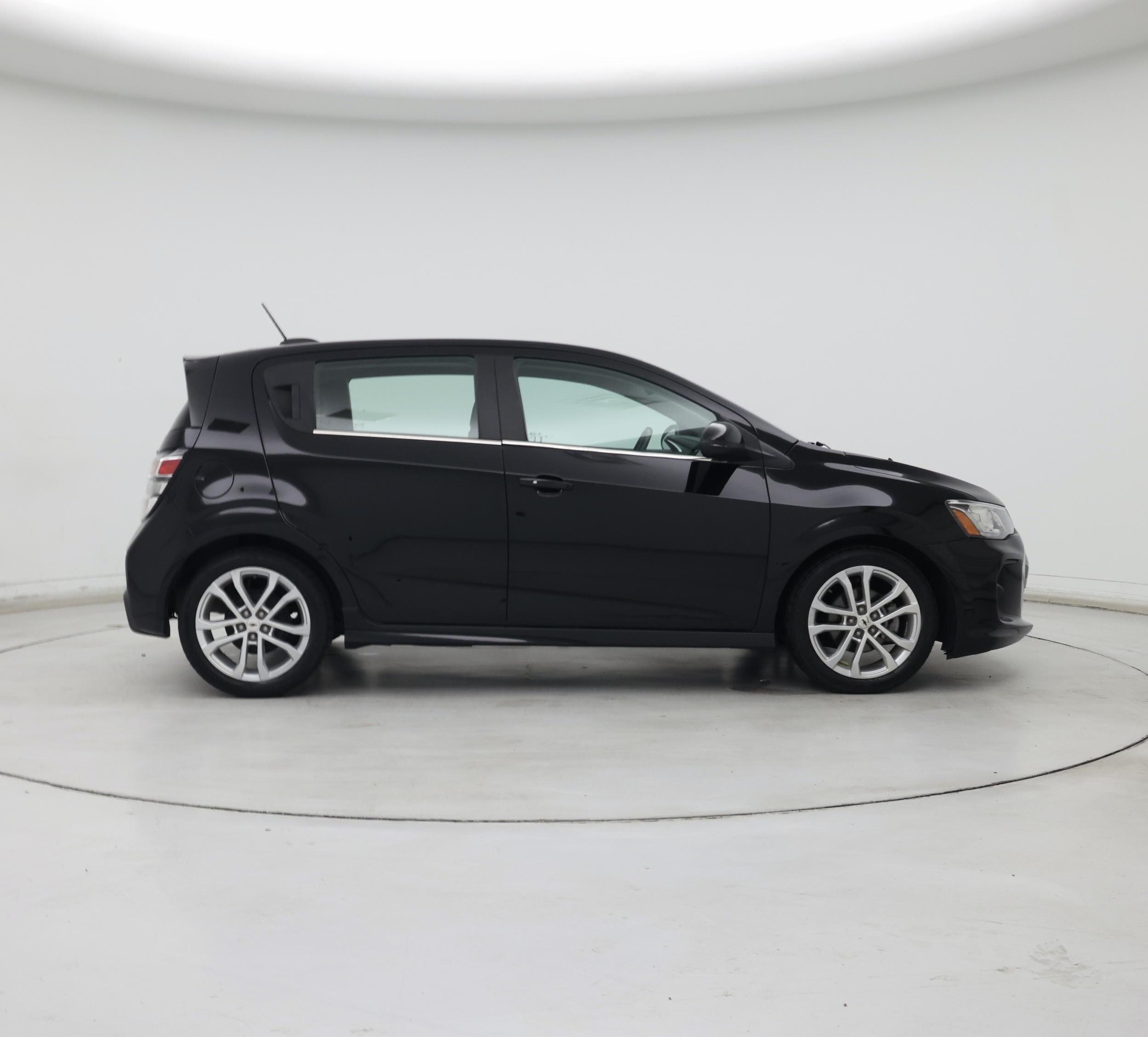 Thumbnail: 2019 Chevrolet Sonic - 7