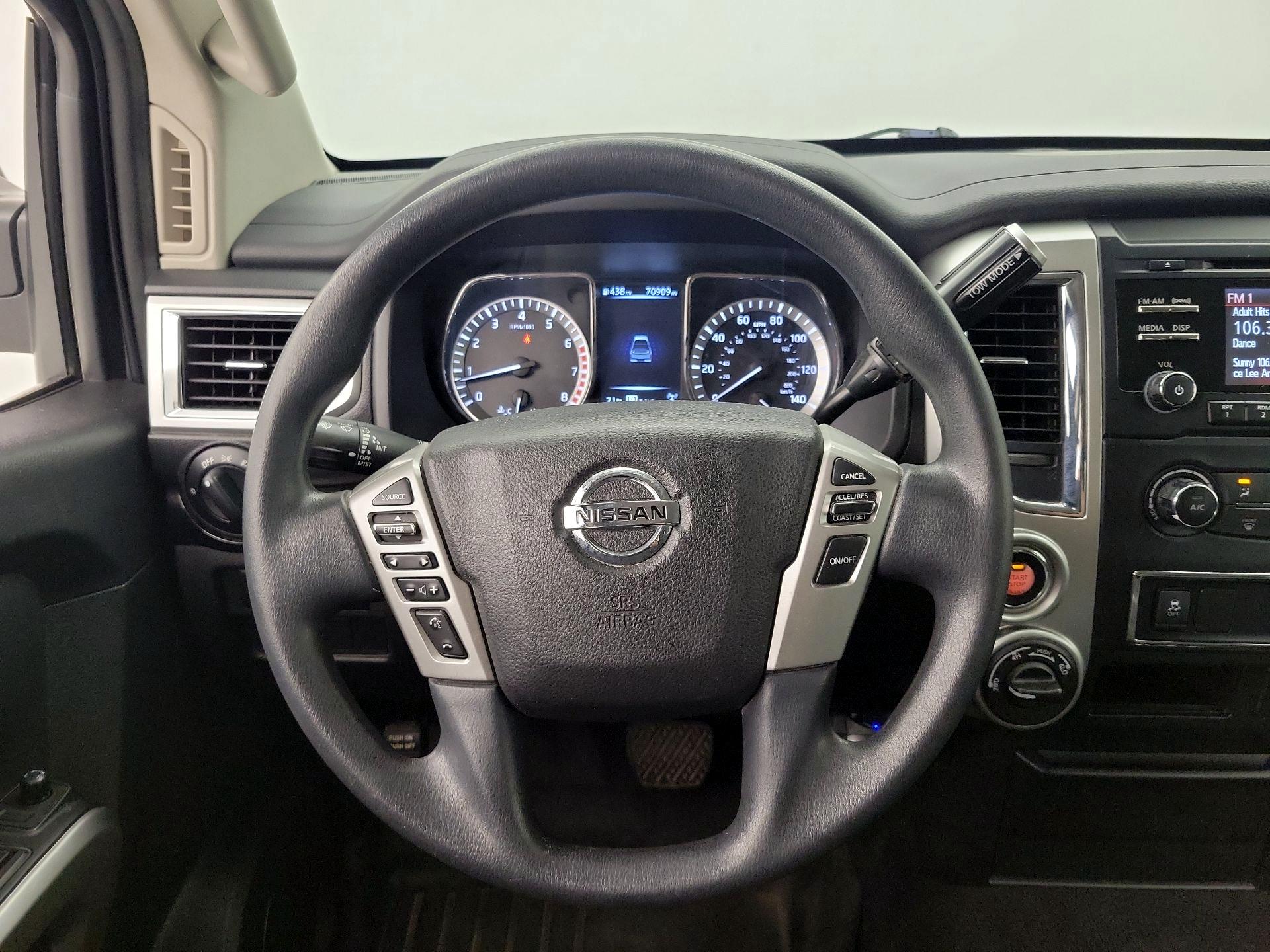 Thumbnail: 2018 Nissan Titan - 10