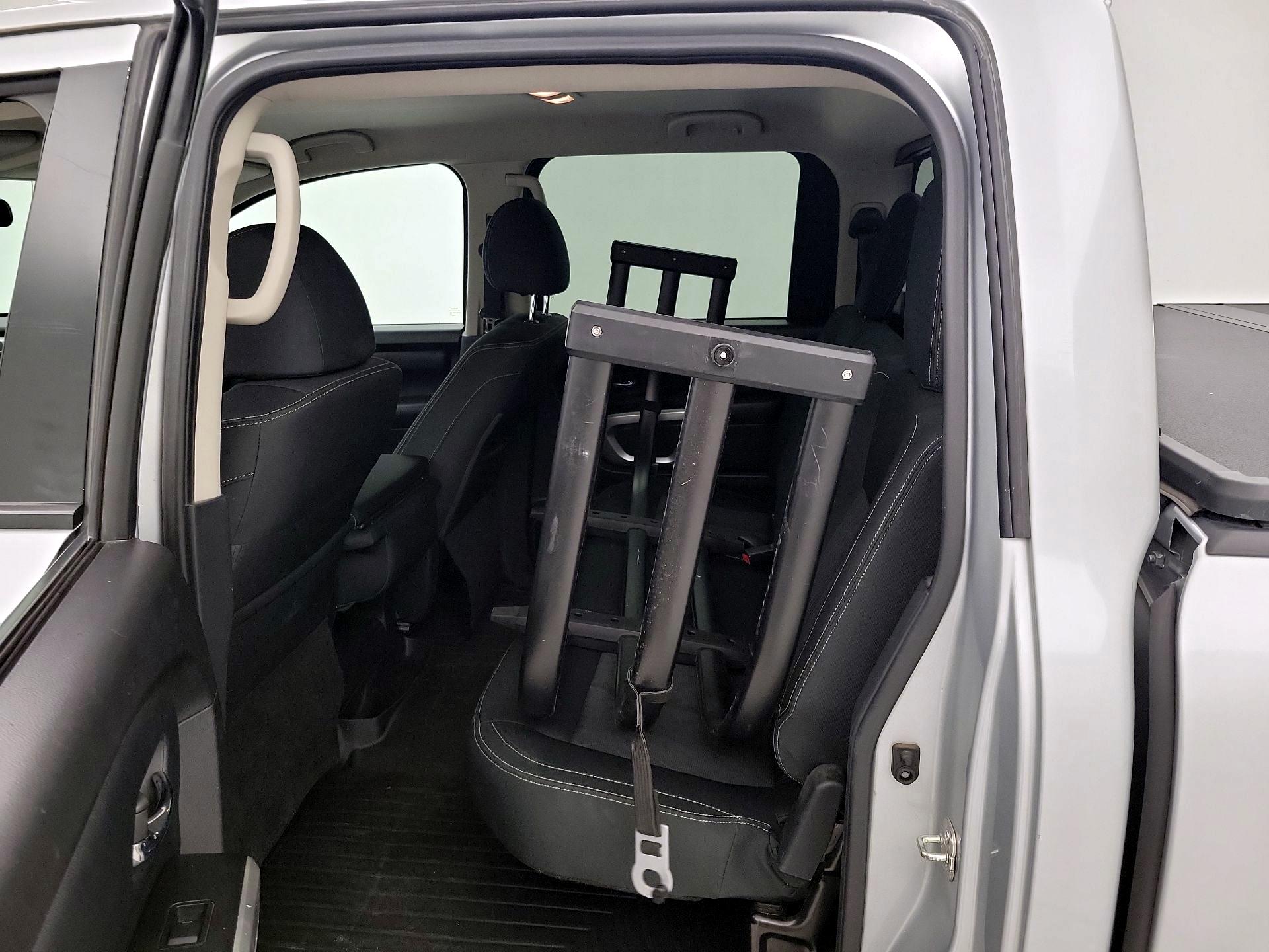 Thumbnail: 2018 Nissan Titan - 19