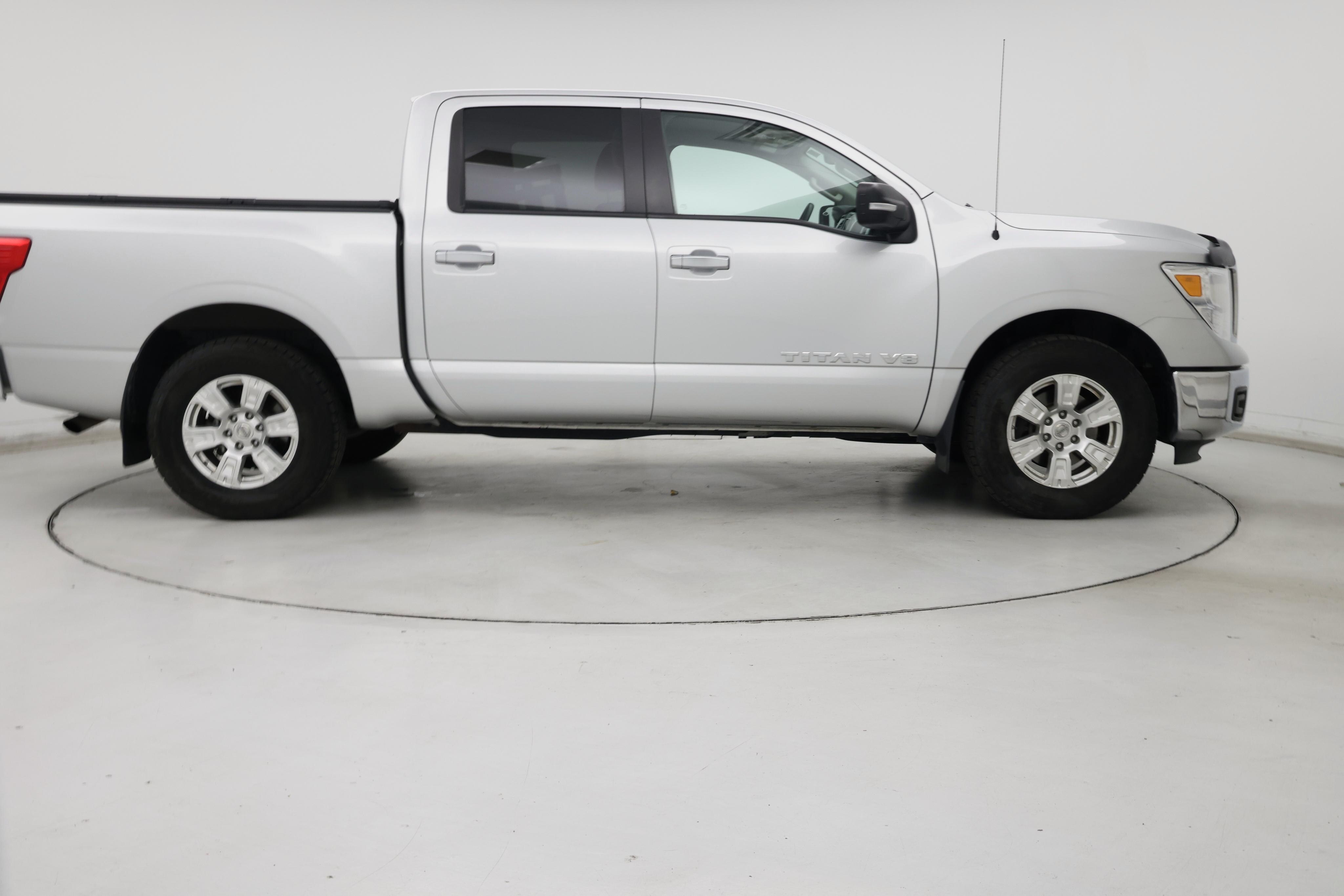 Thumbnail: 2018 Nissan Titan - 7