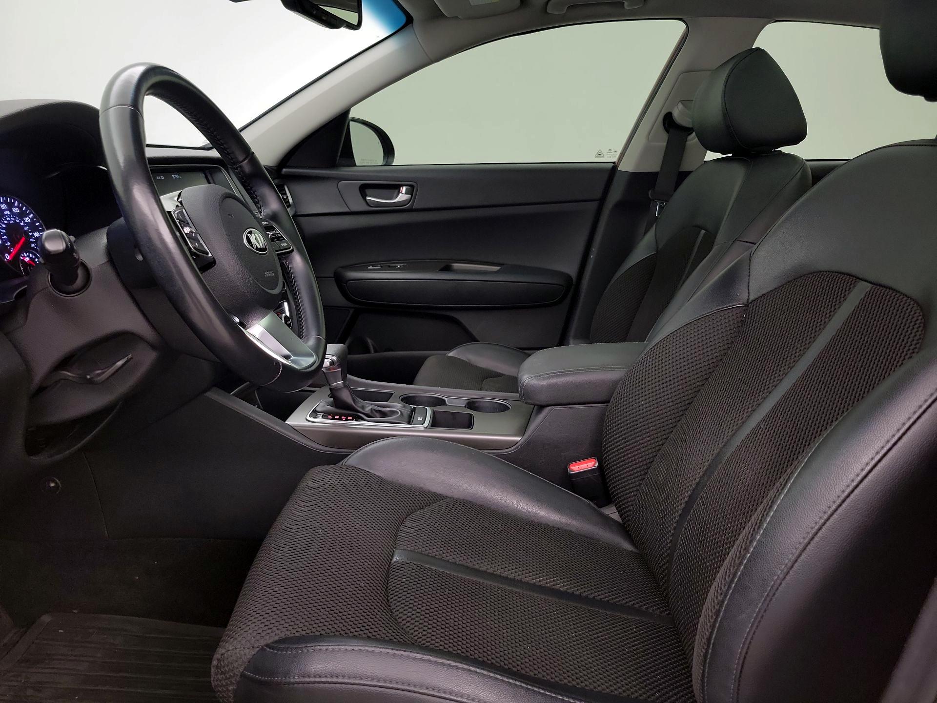 Thumbnail: 2019 Kia Optima - 11