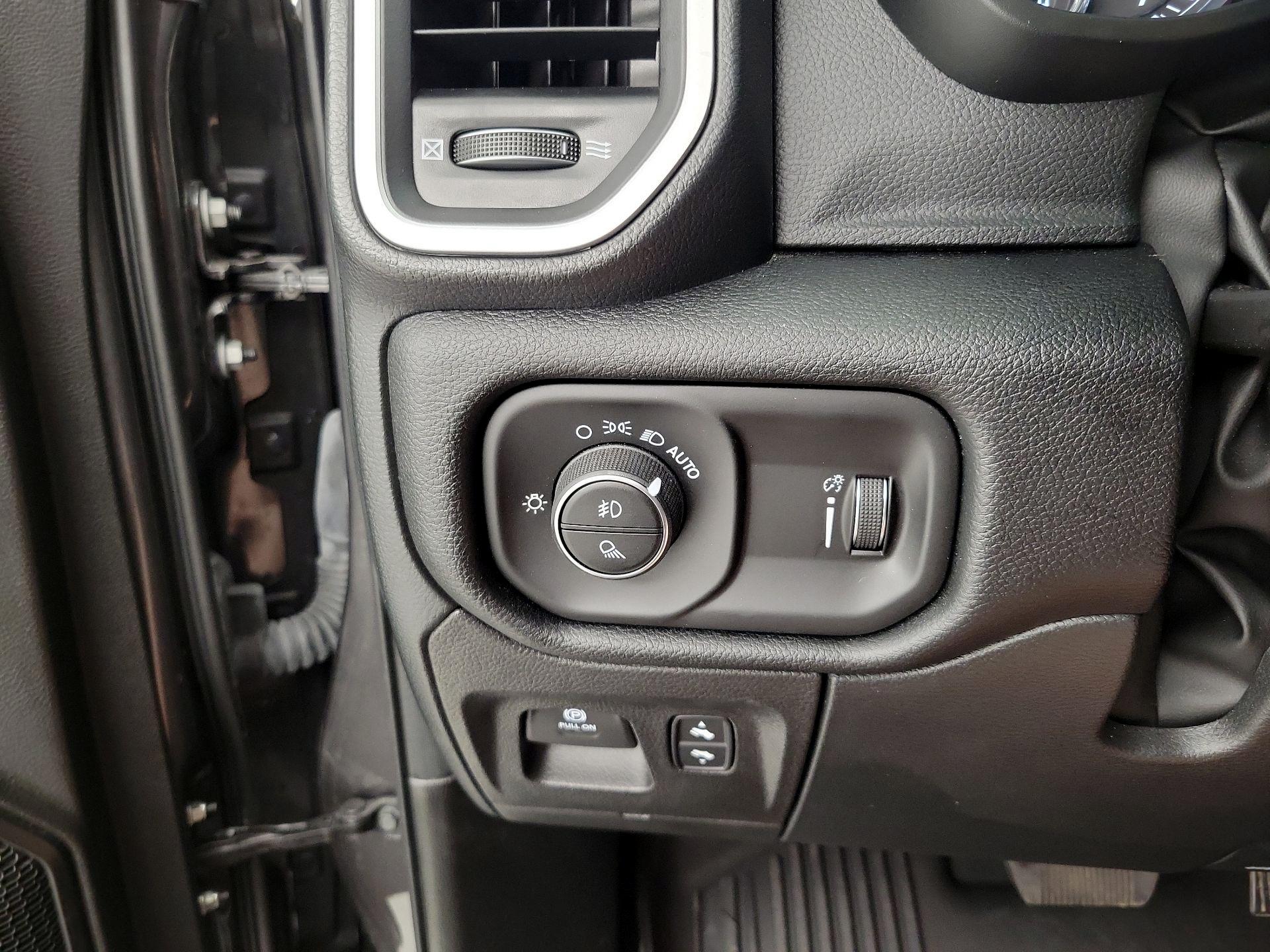 Thumbnail: 2022 RAM 1500 - 13