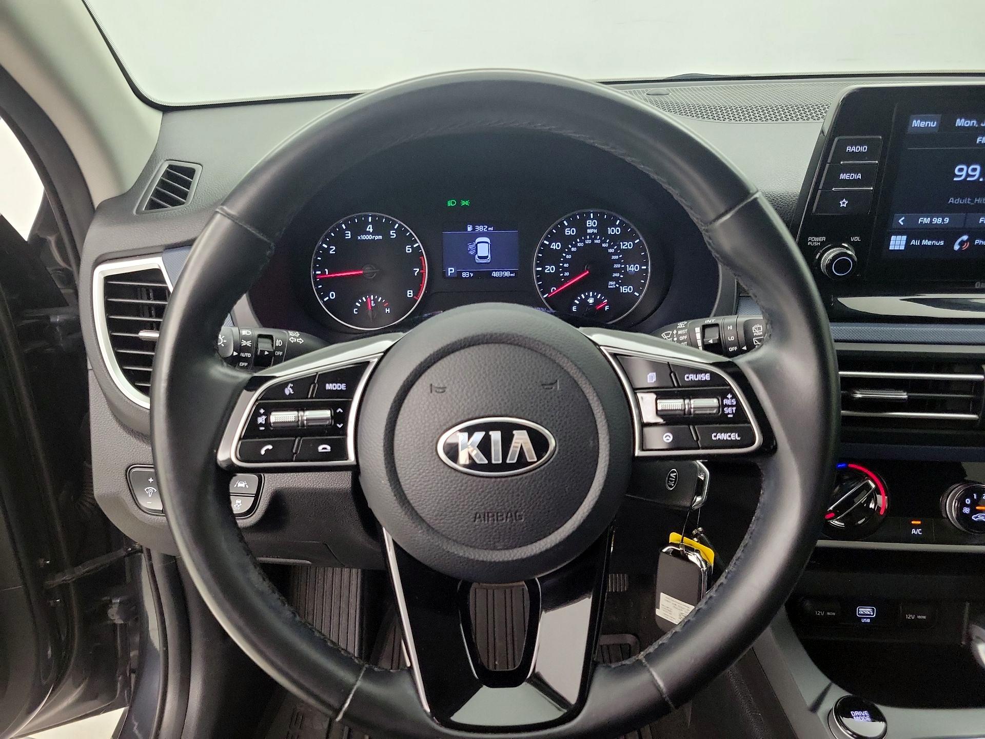 Thumbnail: 2021 Kia Seltos - 10
