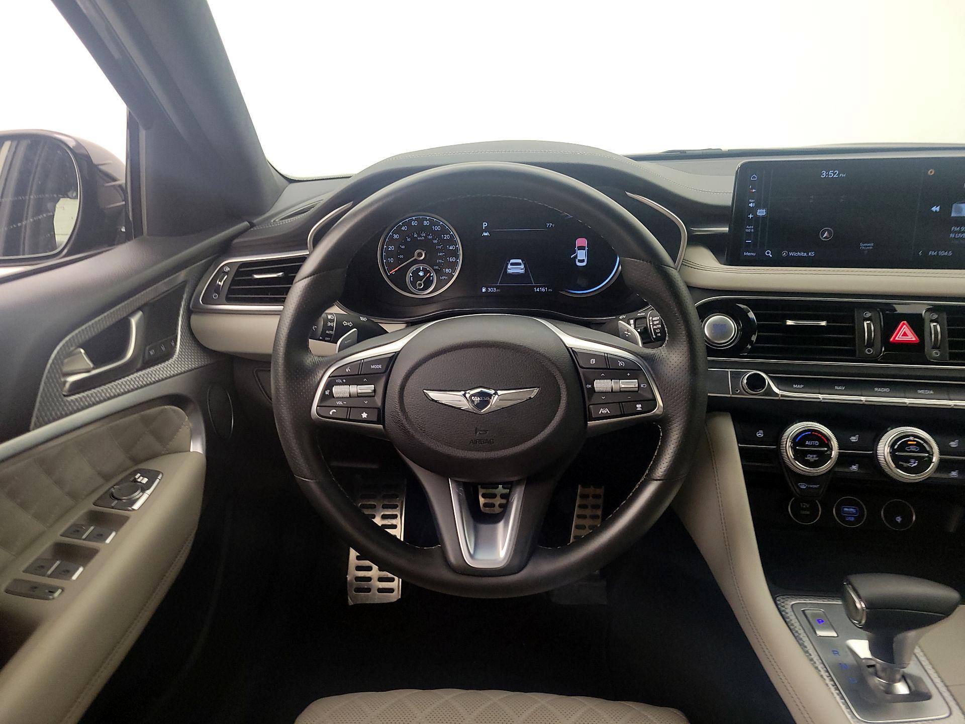 Thumbnail: 2022 Genesis G70 - 10