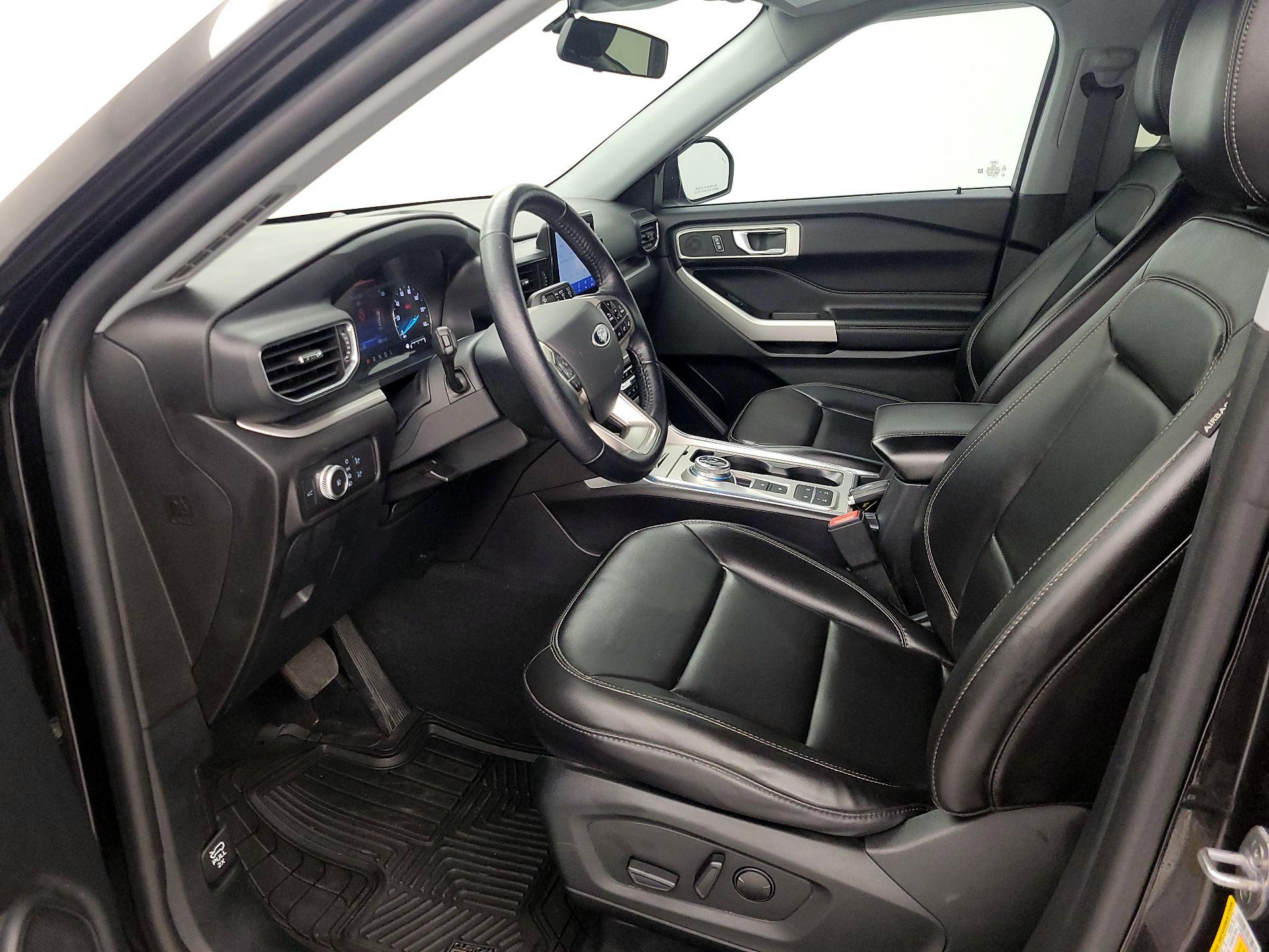 Thumbnail: 2021 Ford Explorer - 11