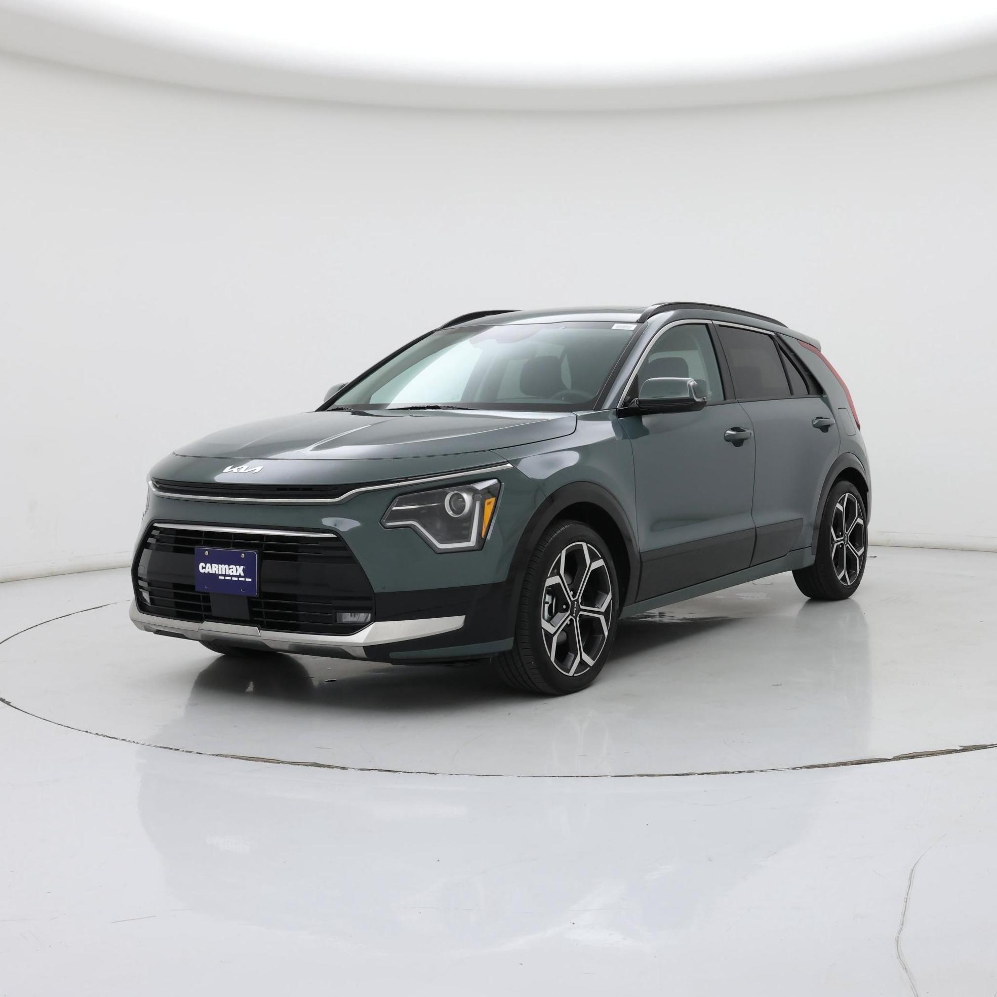 Thumbnail: 2023 Kia Niro - 4