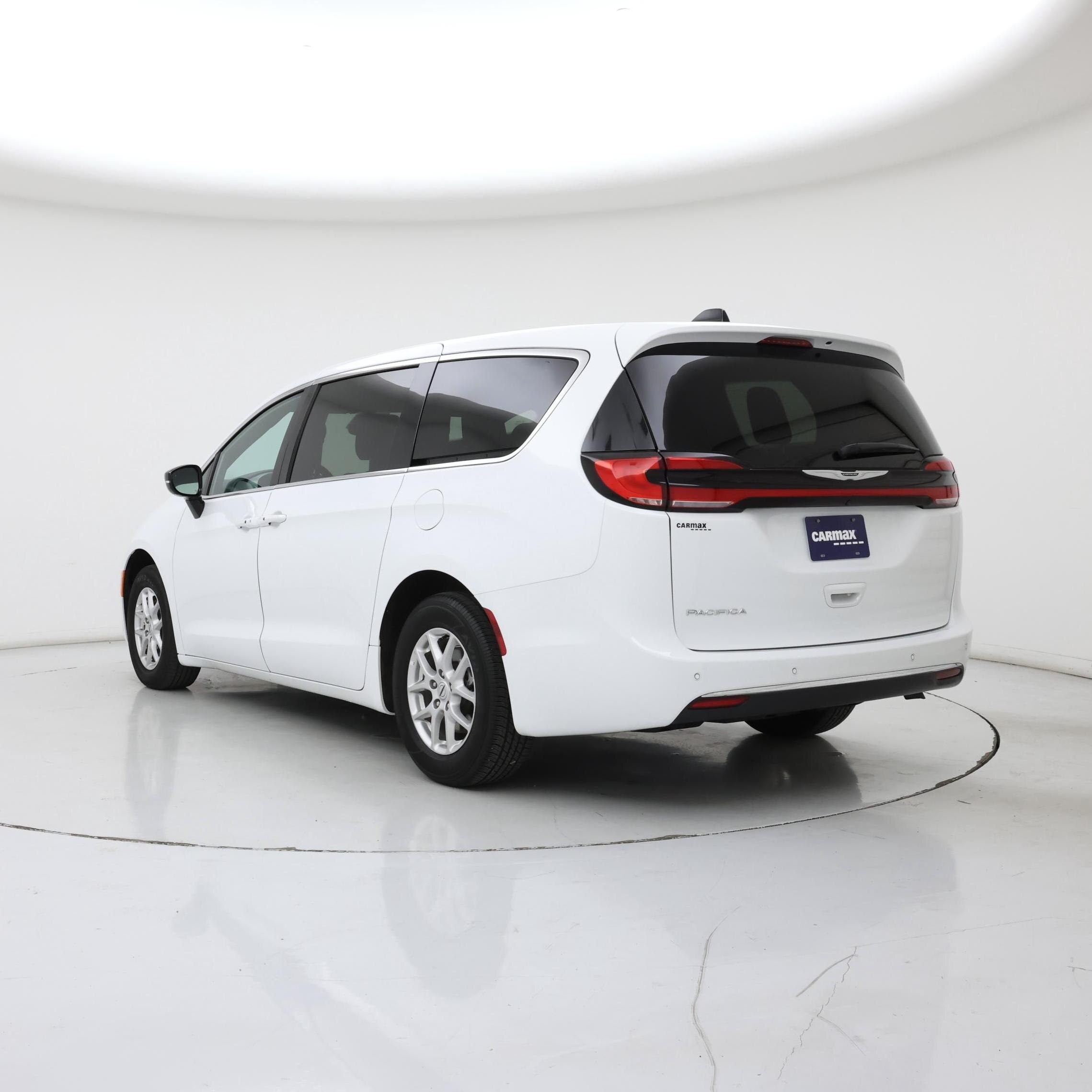 Thumbnail: 2024 Chrysler Pacifica - 2