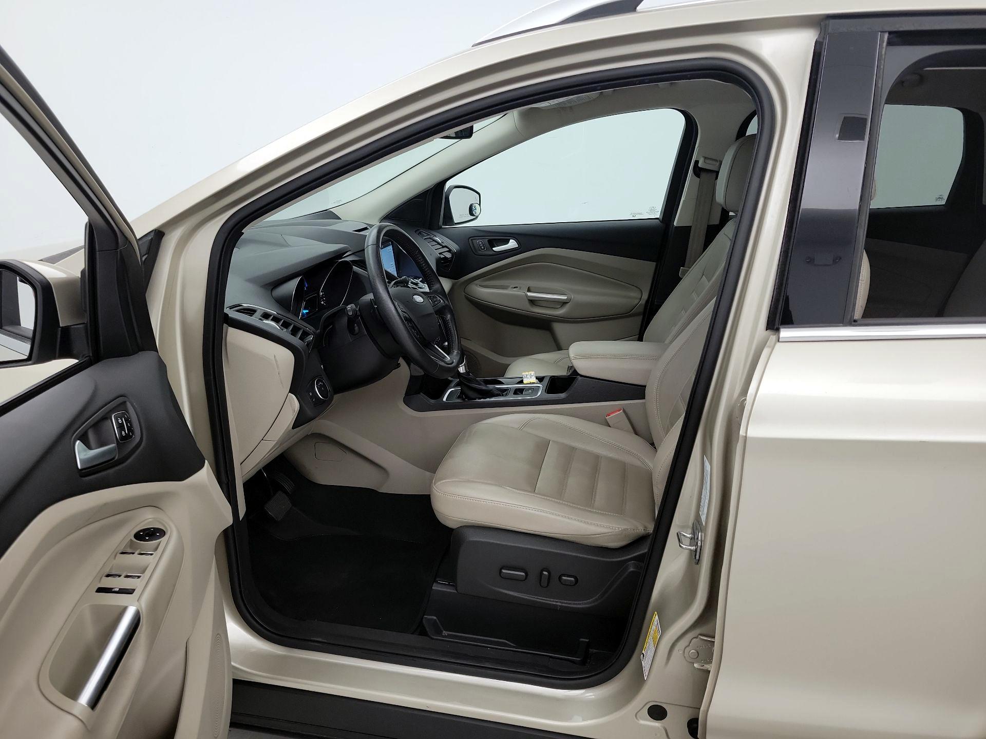 Thumbnail: 2017 Ford Escape - 11