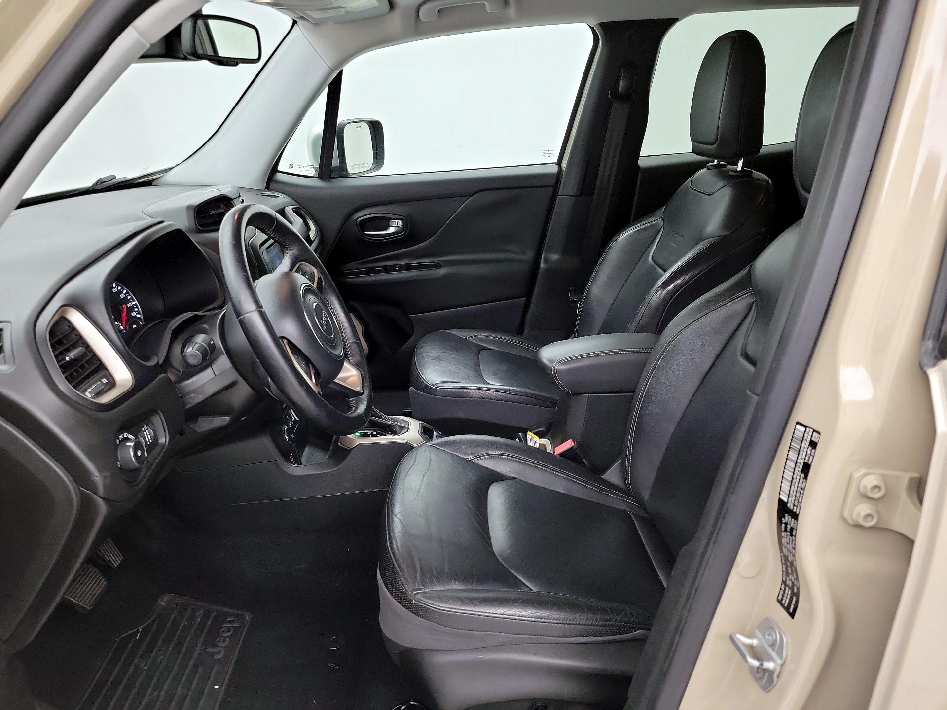 Thumbnail: 2015 Jeep Renegade - 9