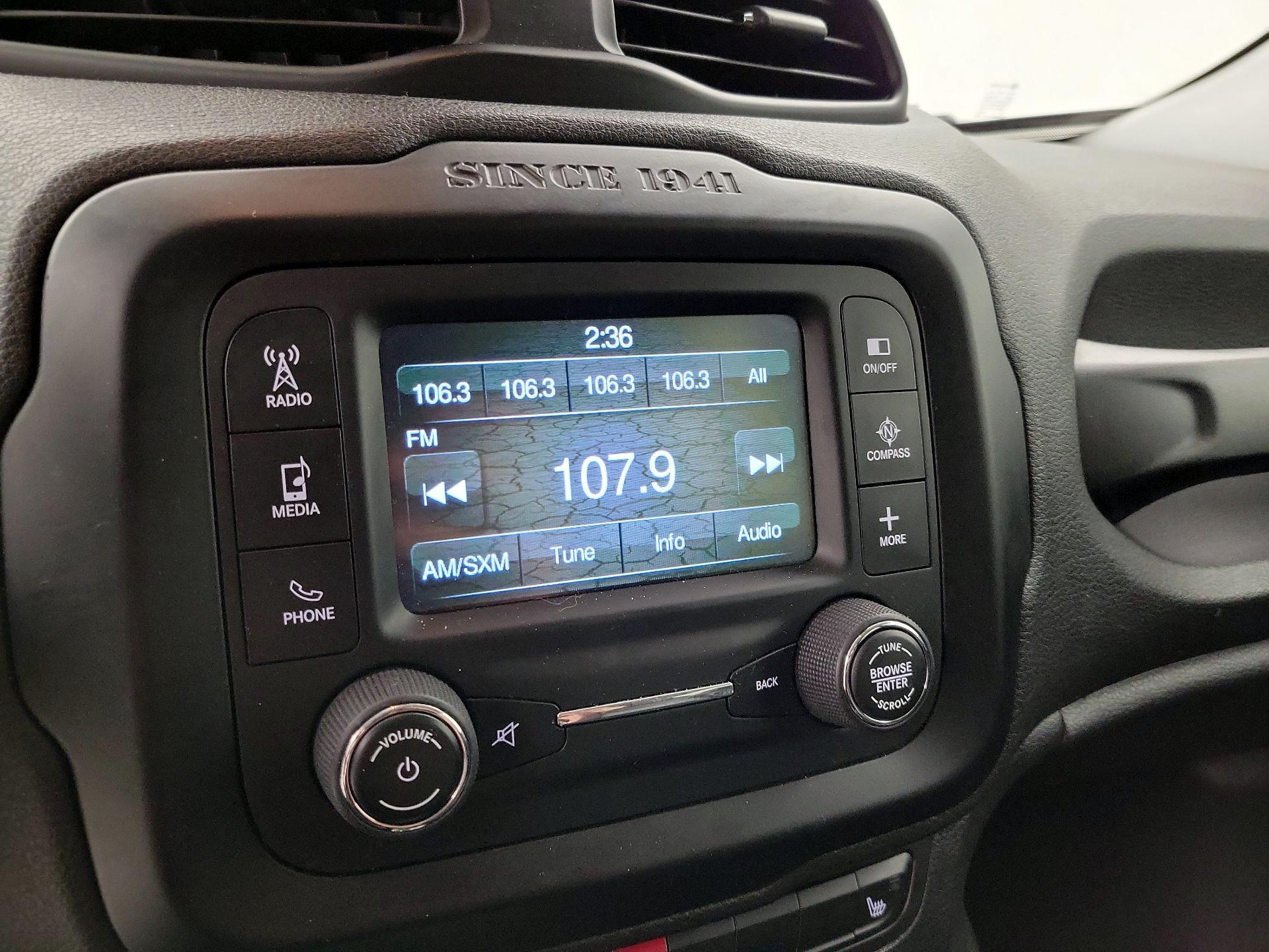 Thumbnail: 2015 Jeep Renegade - 13