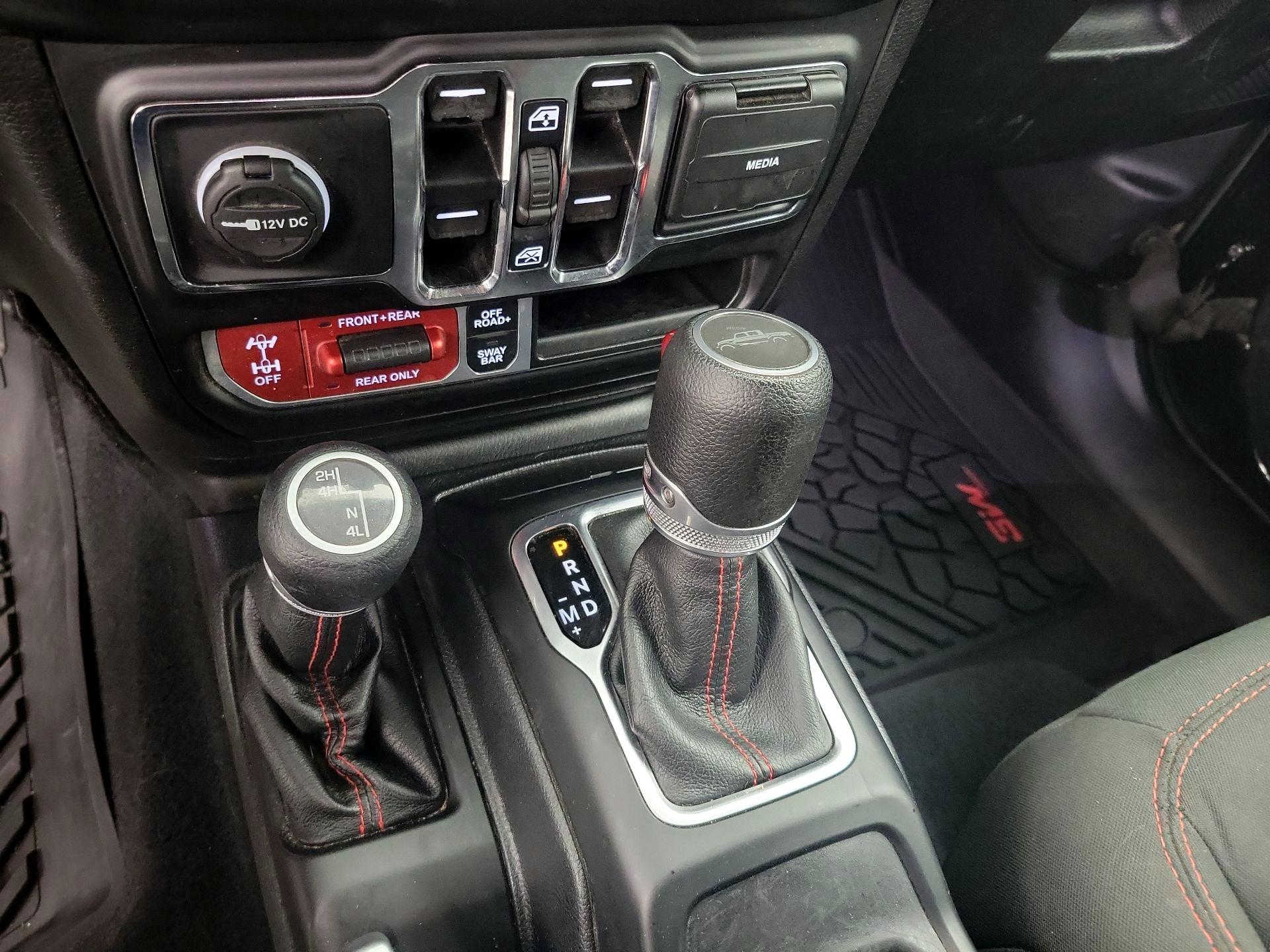 Thumbnail: 2021 Jeep Gladiator - 17