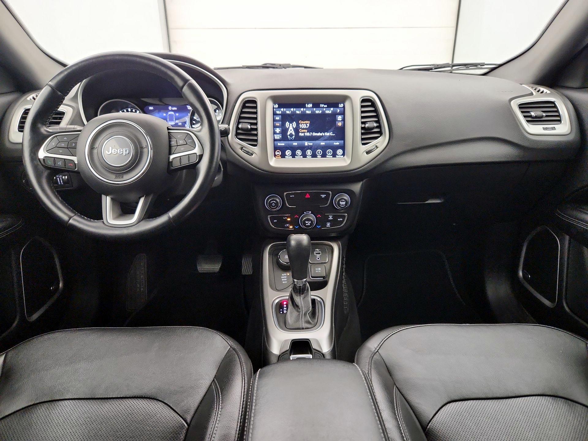 Thumbnail: 2020 Jeep Compass - 9