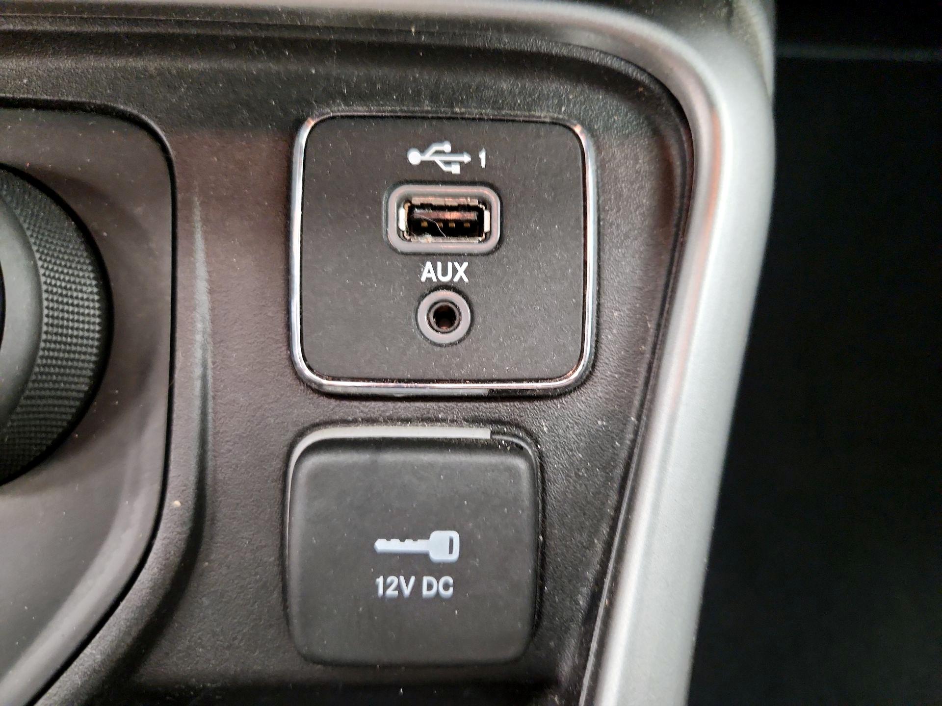 Thumbnail: 2020 Jeep Compass - 19