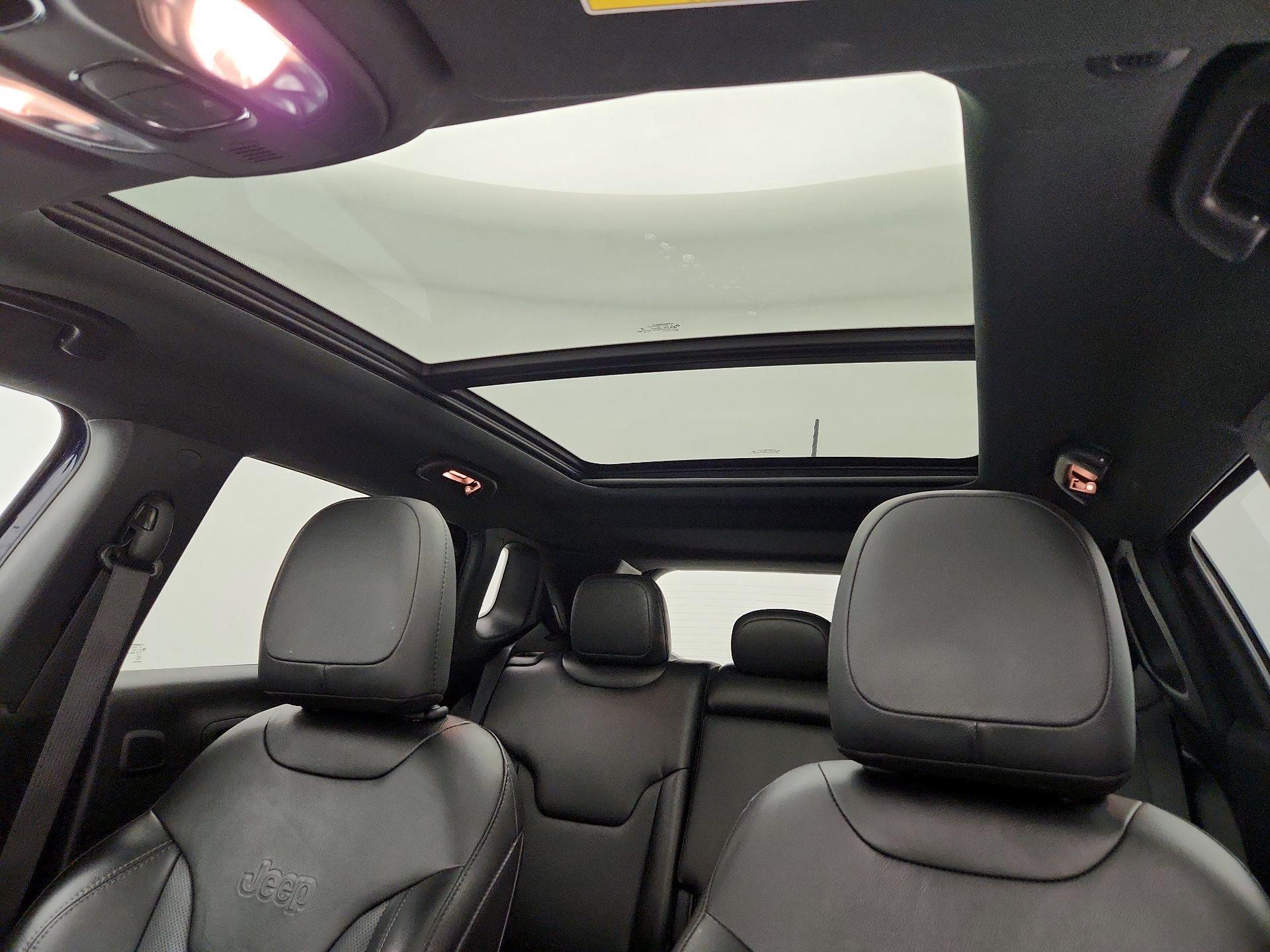 Thumbnail: 2020 Jeep Compass - 20