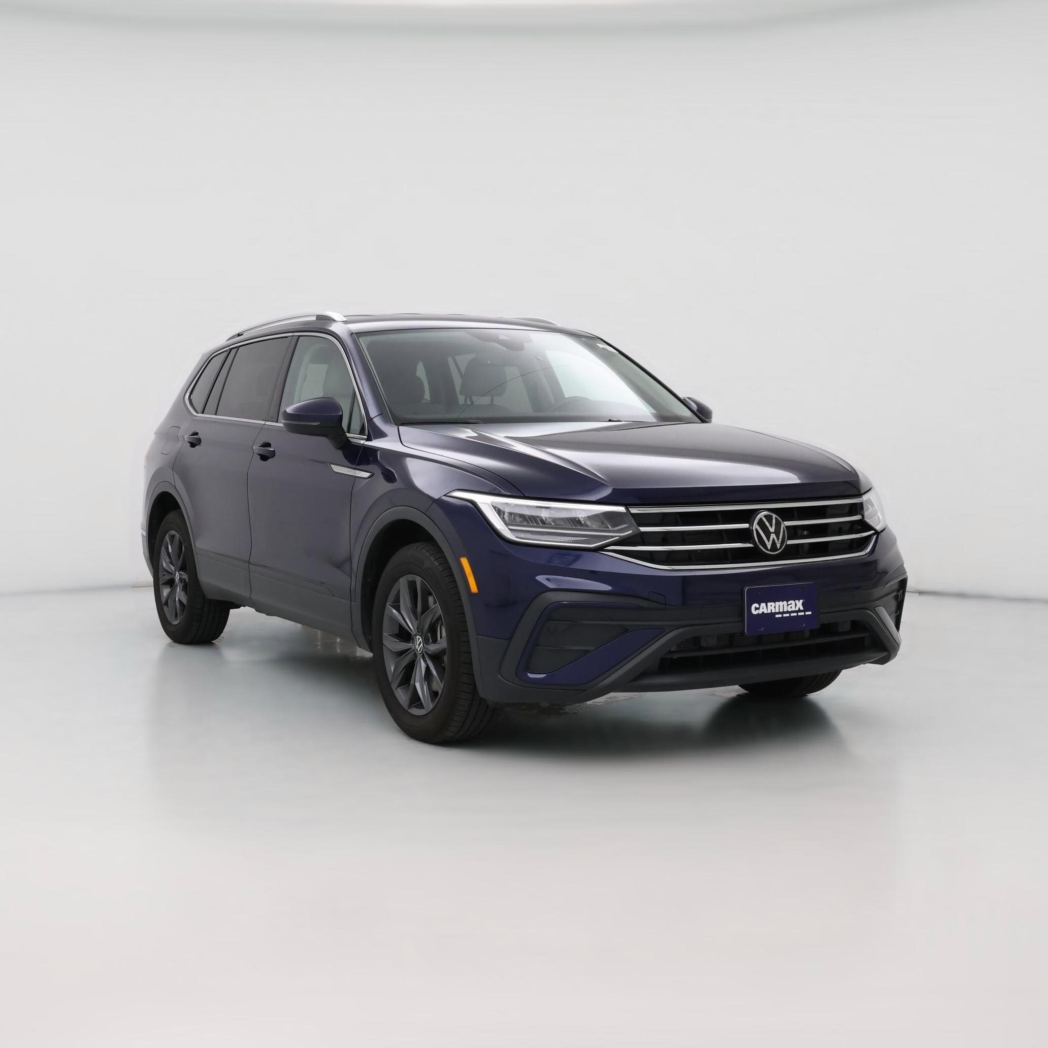 Thumbnail: 2023 Volkswagen Tiguan - 1