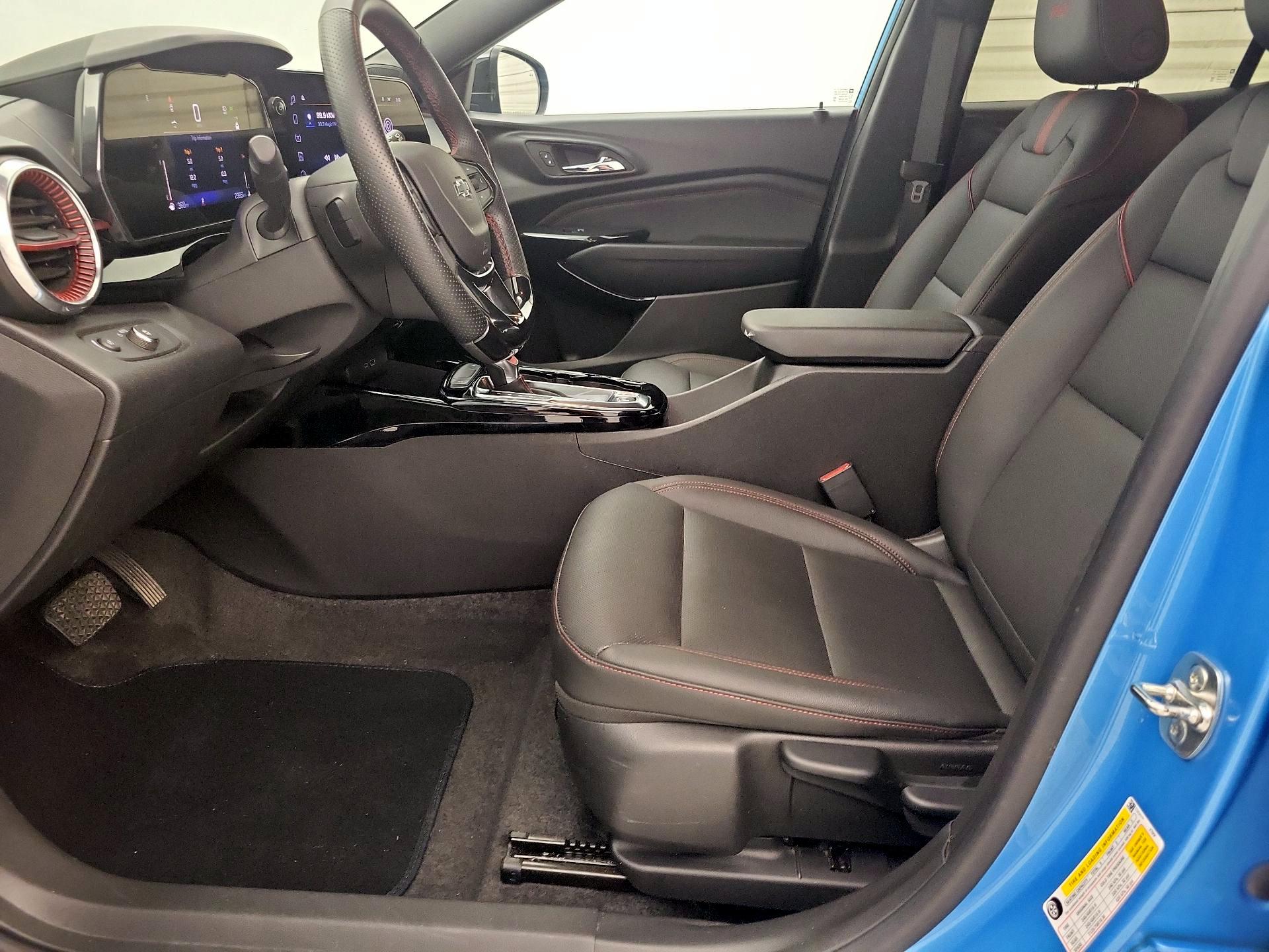 Thumbnail: 2025 Chevrolet Trax - 11