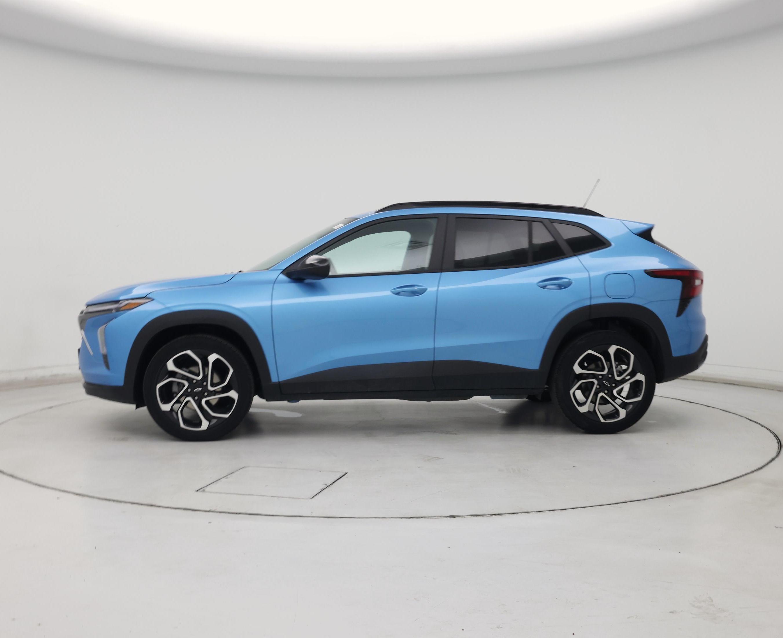 Thumbnail: 2025 Chevrolet Trax - 3