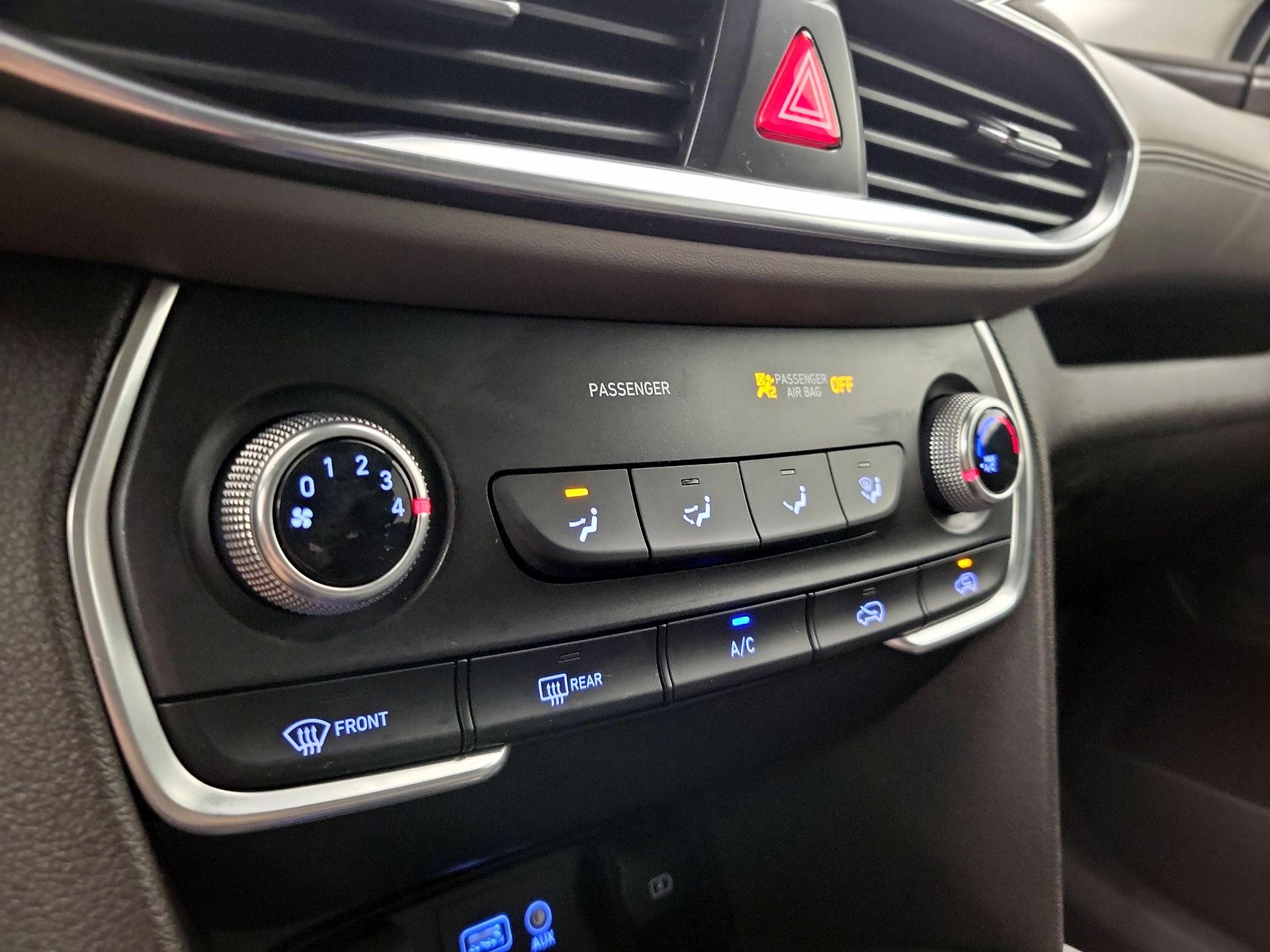 Thumbnail: 2019 Hyundai Santa Fe - 14