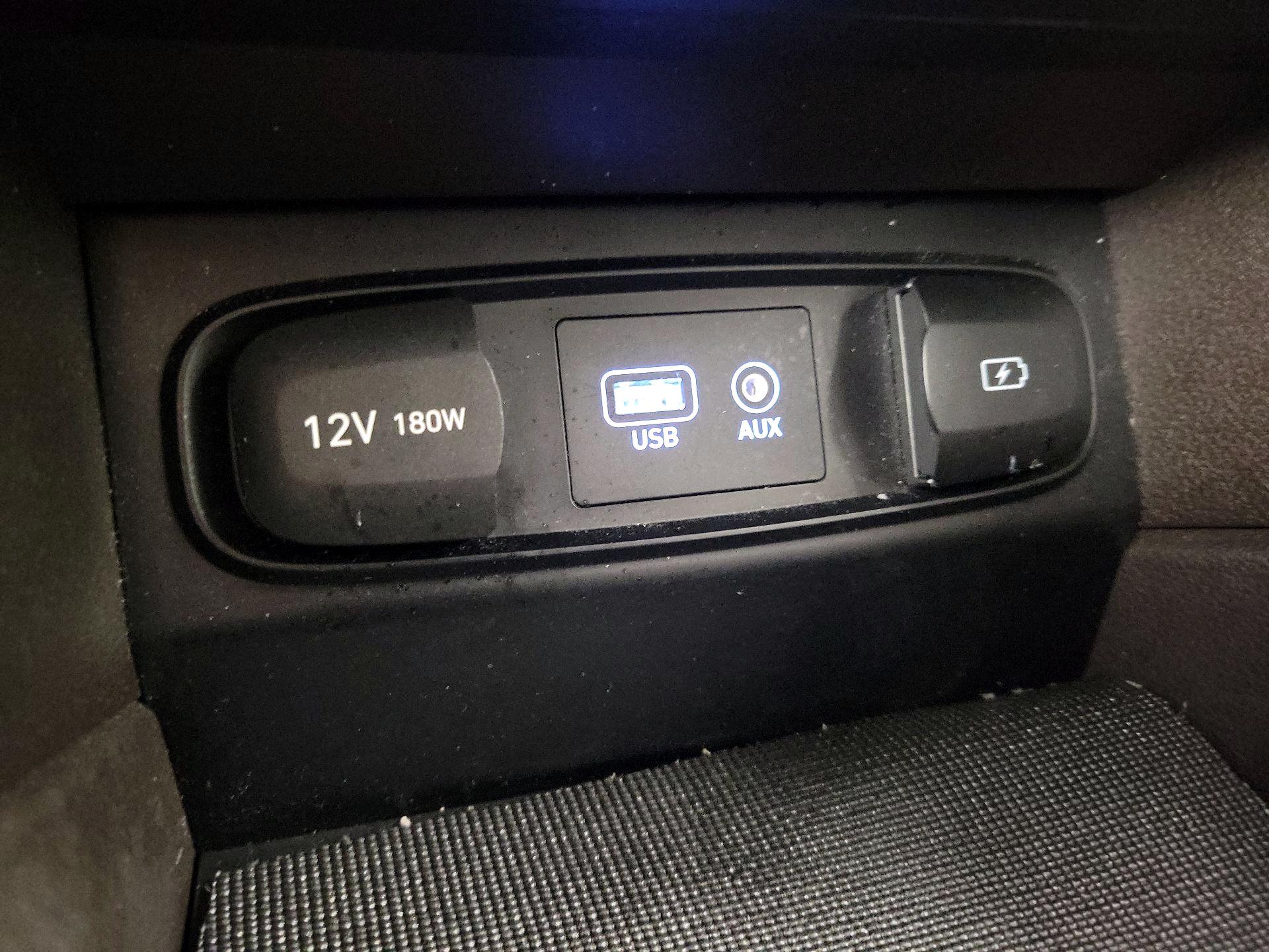 Thumbnail: 2019 Hyundai Santa Fe - 16