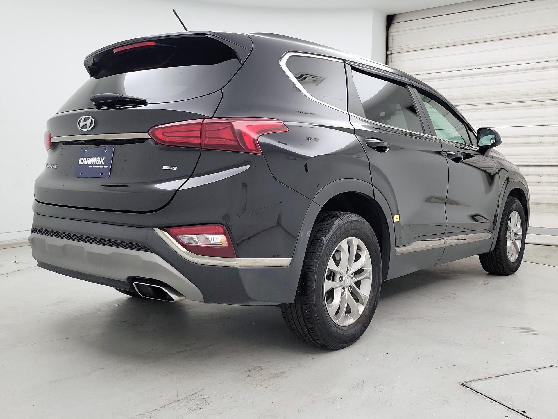 Thumbnail: 2019 Hyundai Santa Fe - 5