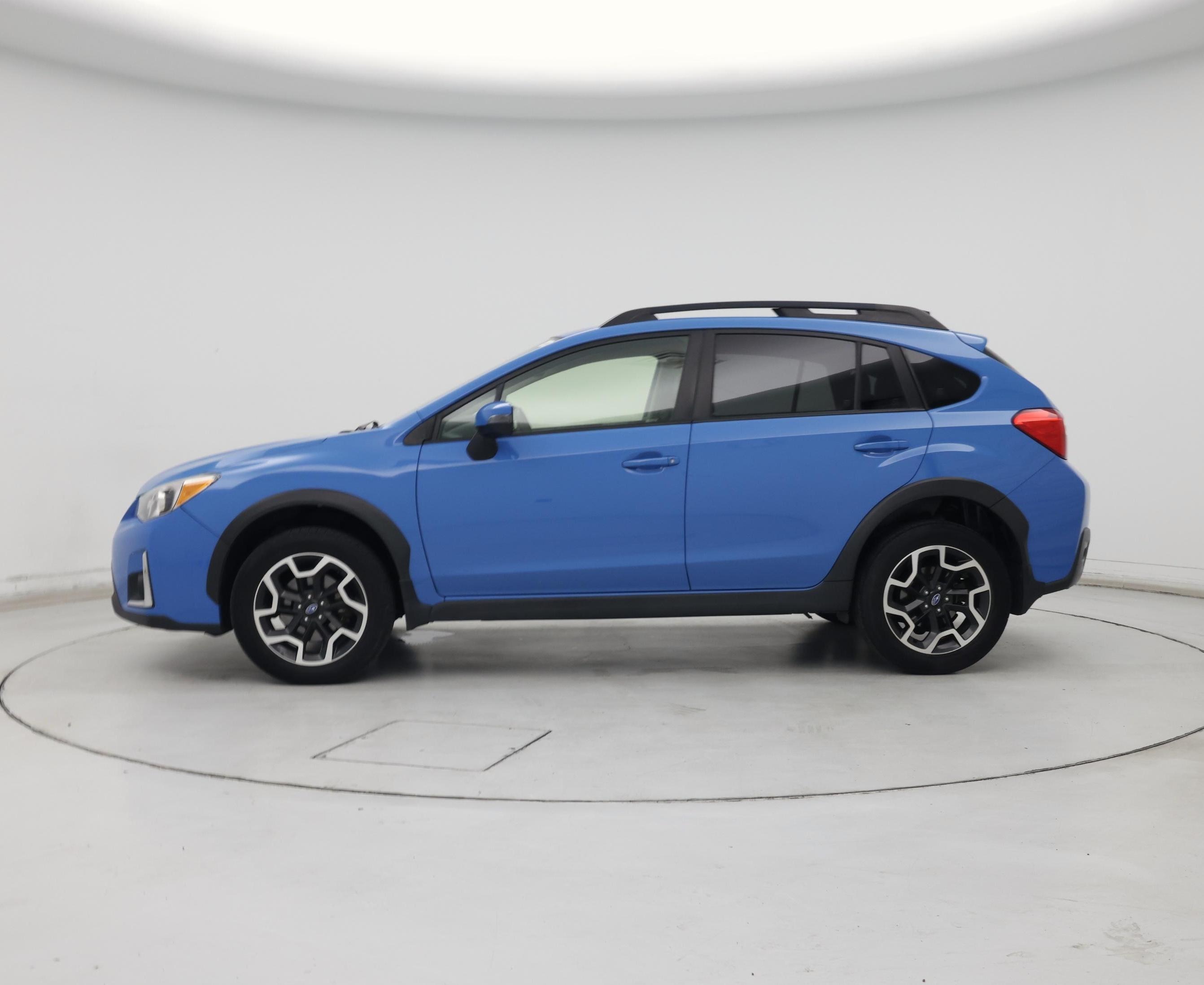 Thumbnail: 2016 Subaru XV Crosstrek - 3