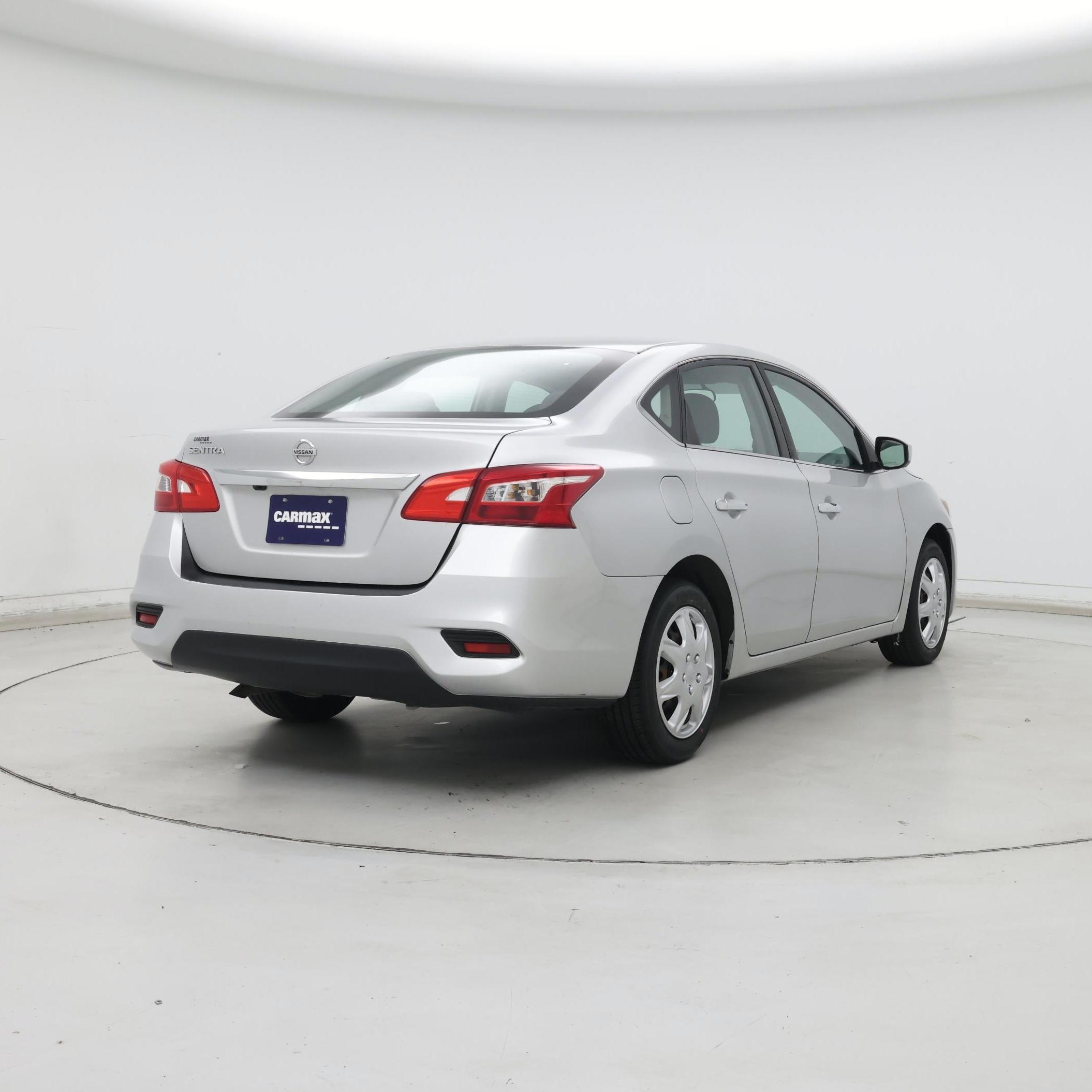Thumbnail: 2018 Nissan Sentra - 8